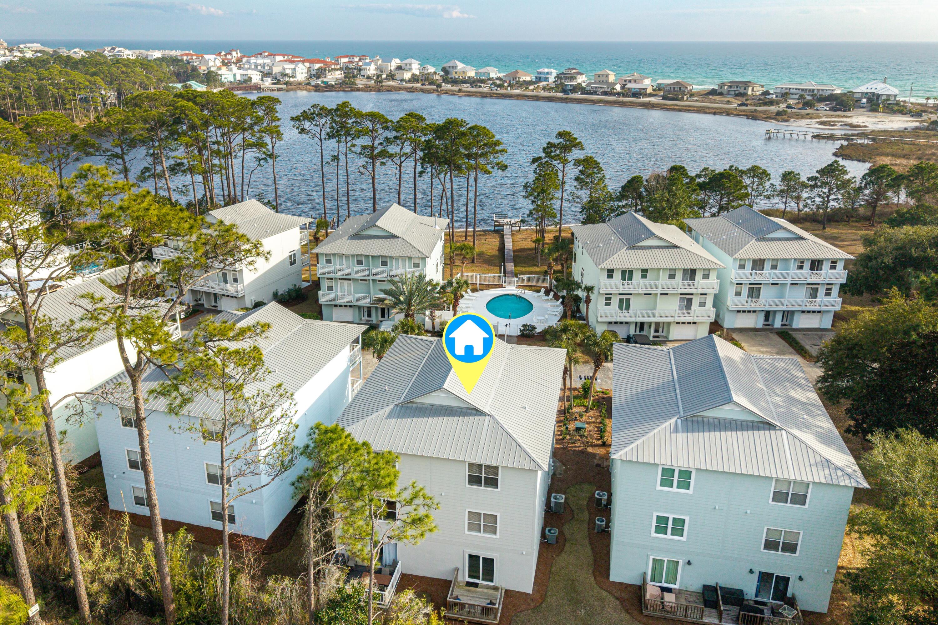 DUNE BREEZE VILLAS - Residential