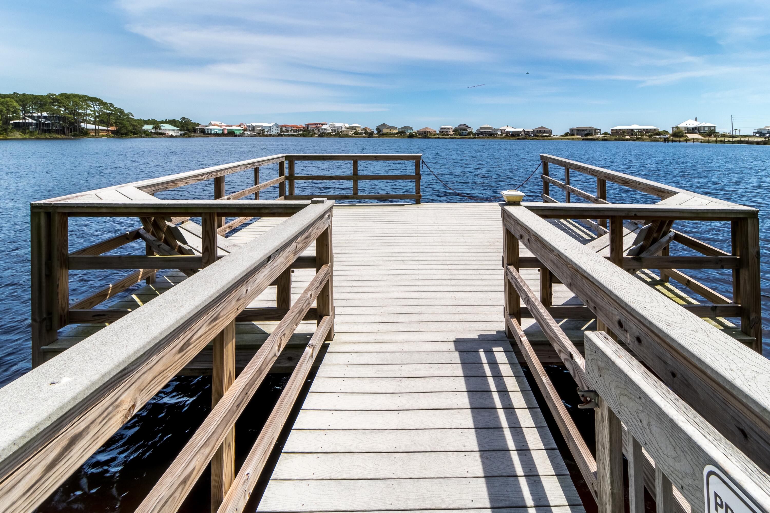 DUNE BREEZE VILLAS - Residential