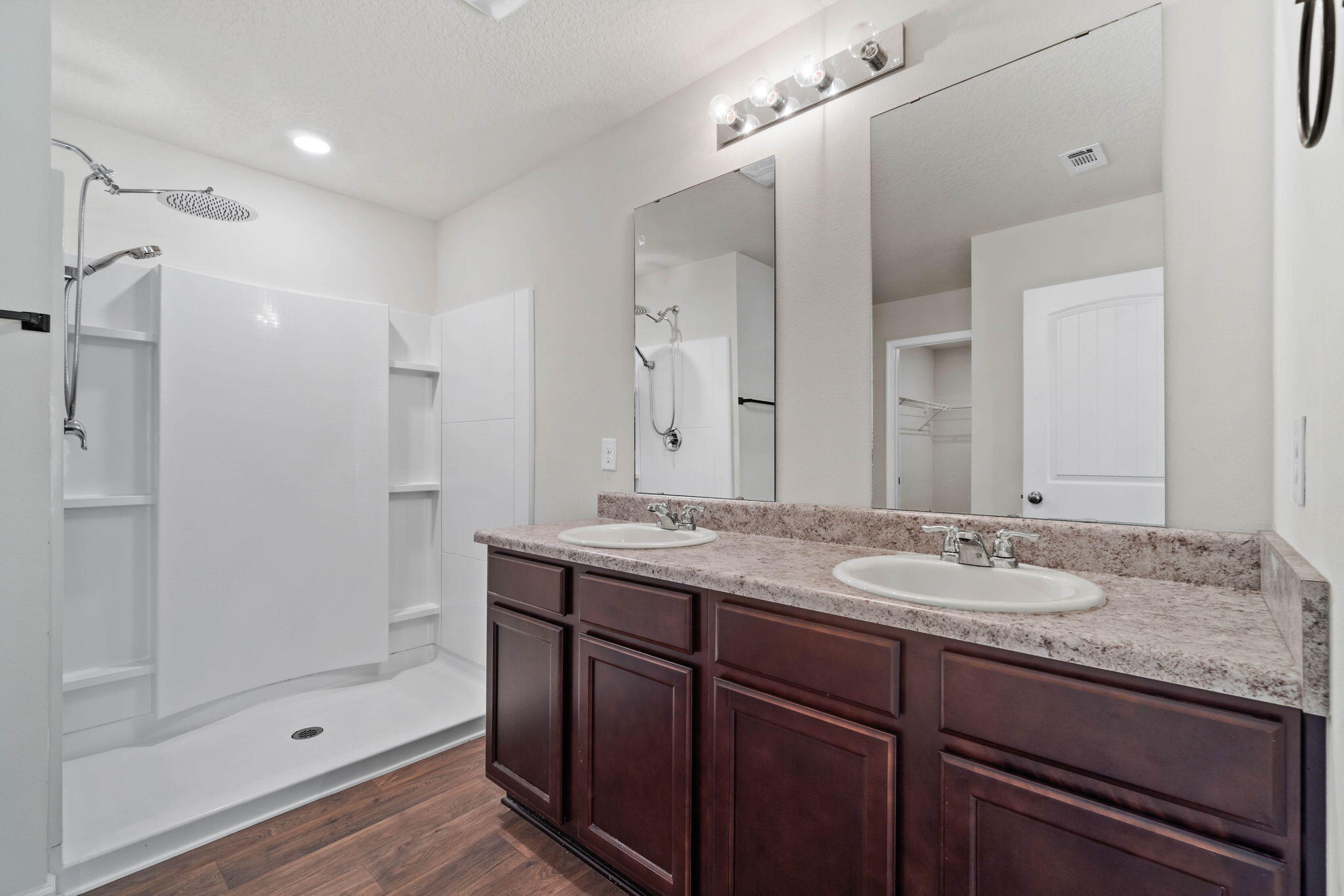 Redstone Commons - Residential Lease