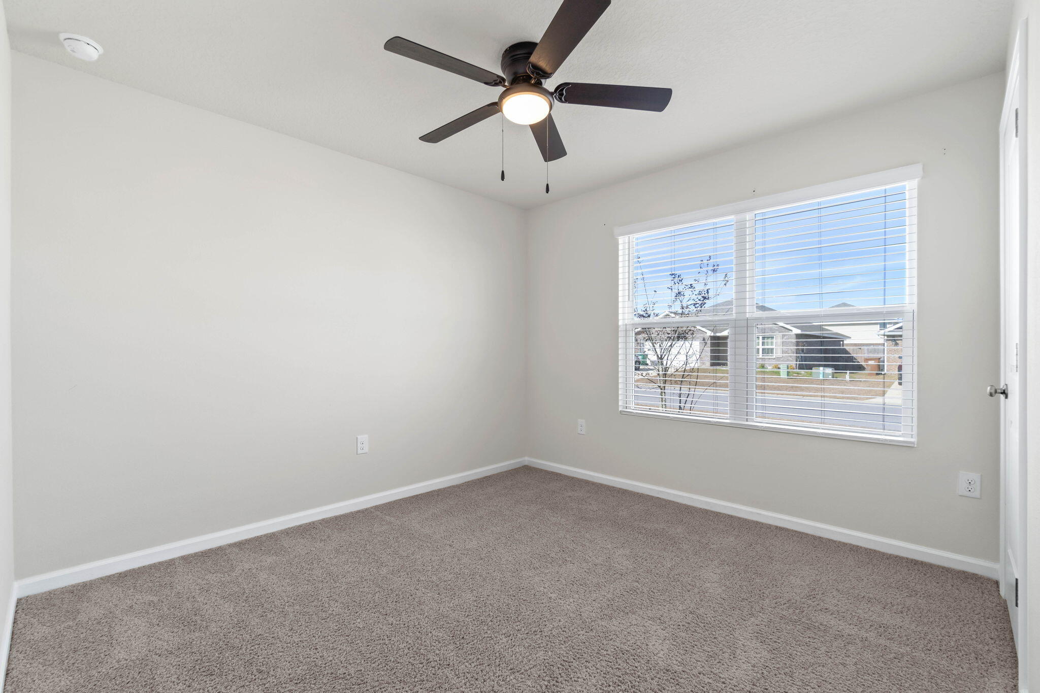 Redstone Commons - Residential Lease