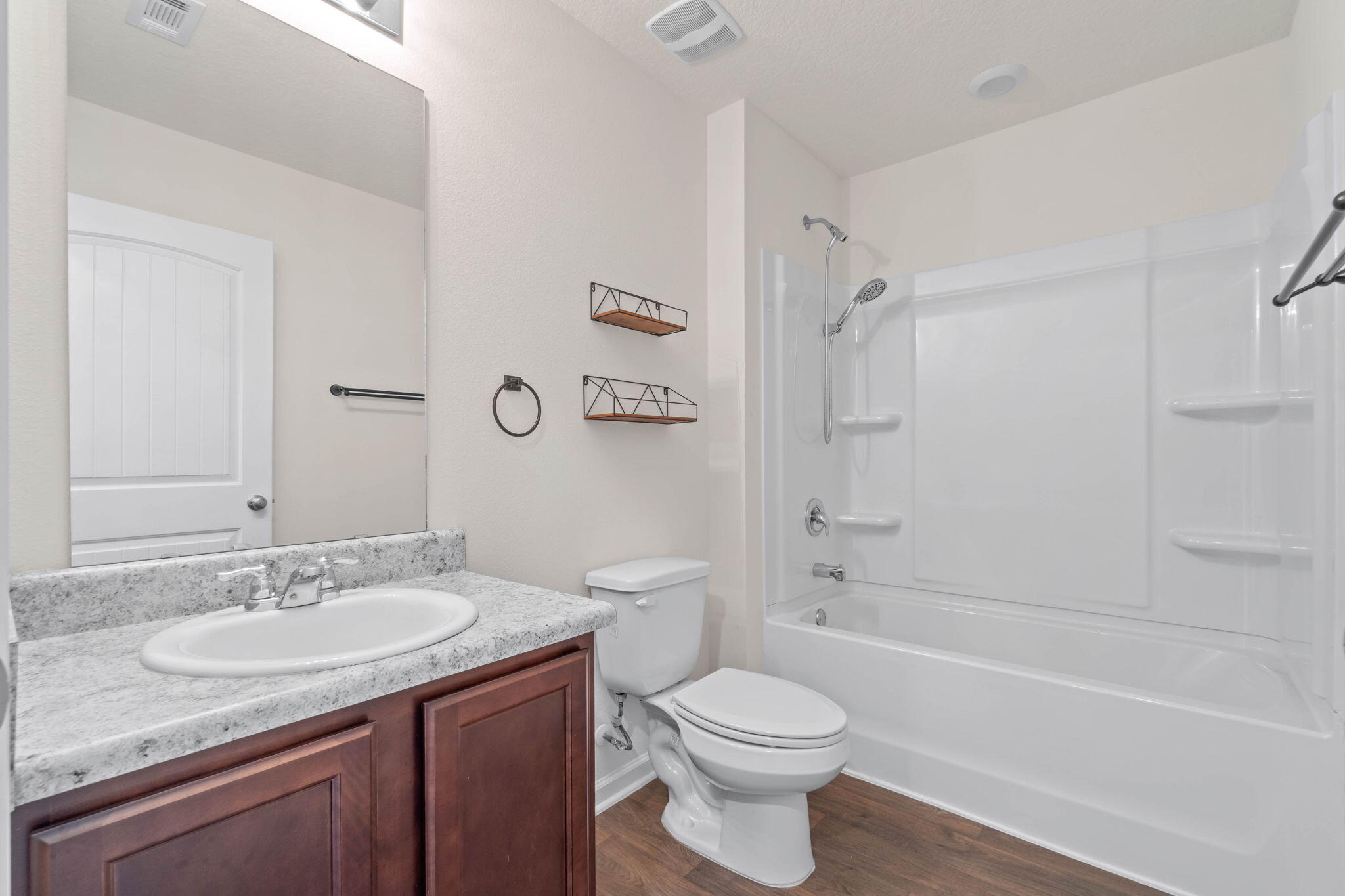 Redstone Commons - Residential Lease