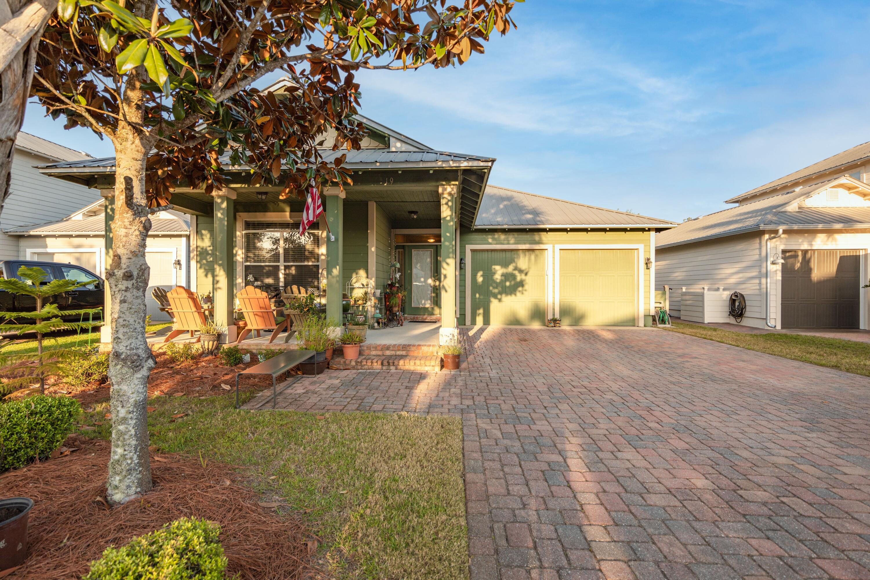 EAGLE BAY - Residential