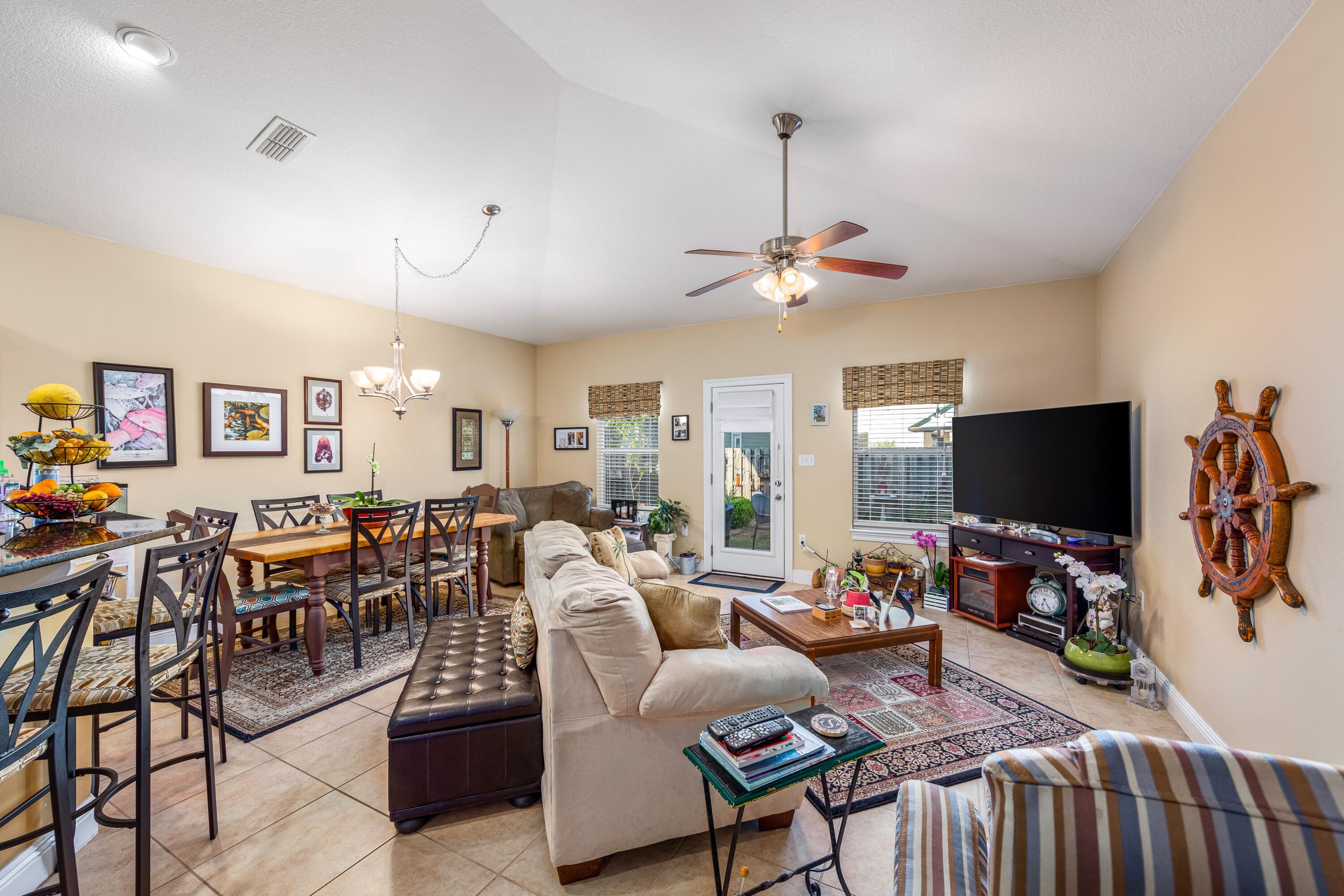 EAGLE BAY - Residential