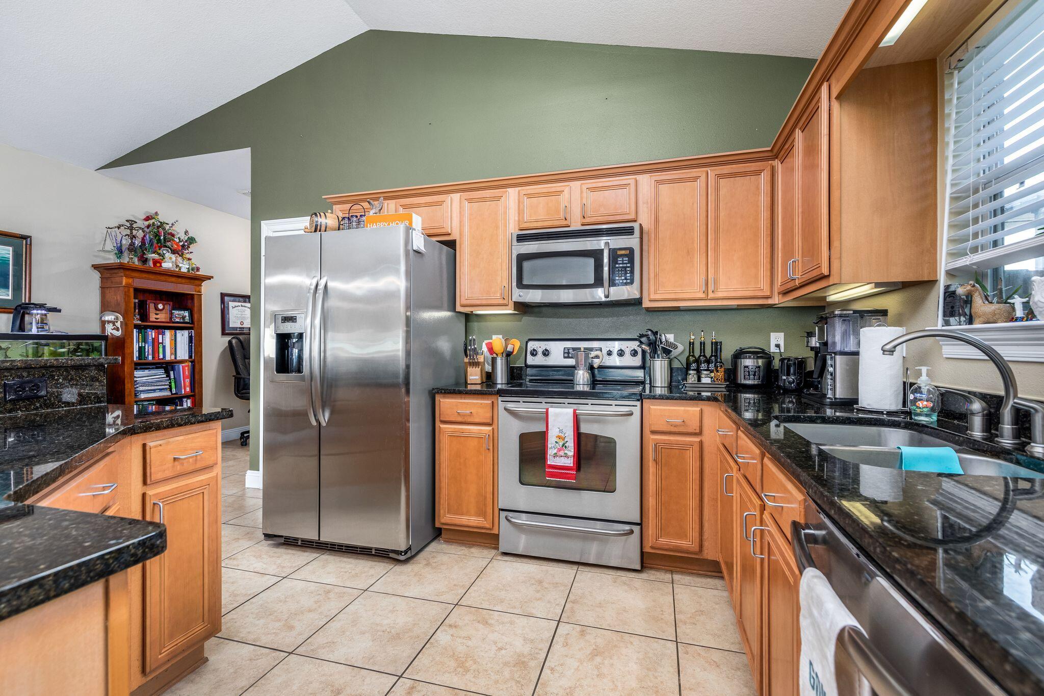 EAGLE BAY - Residential