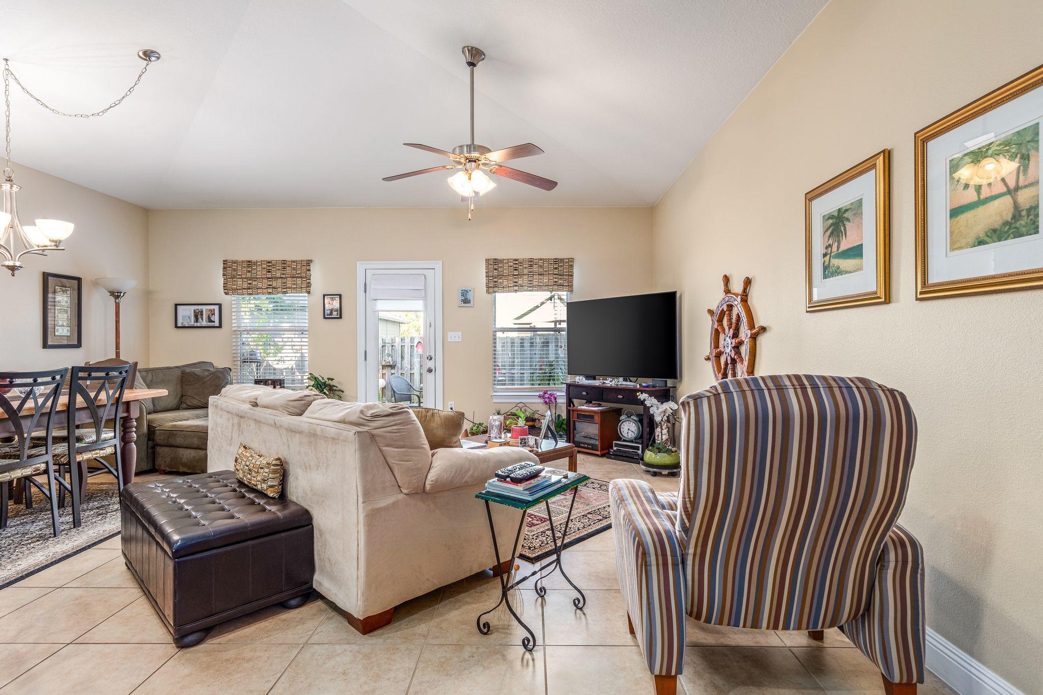 EAGLE BAY - Residential