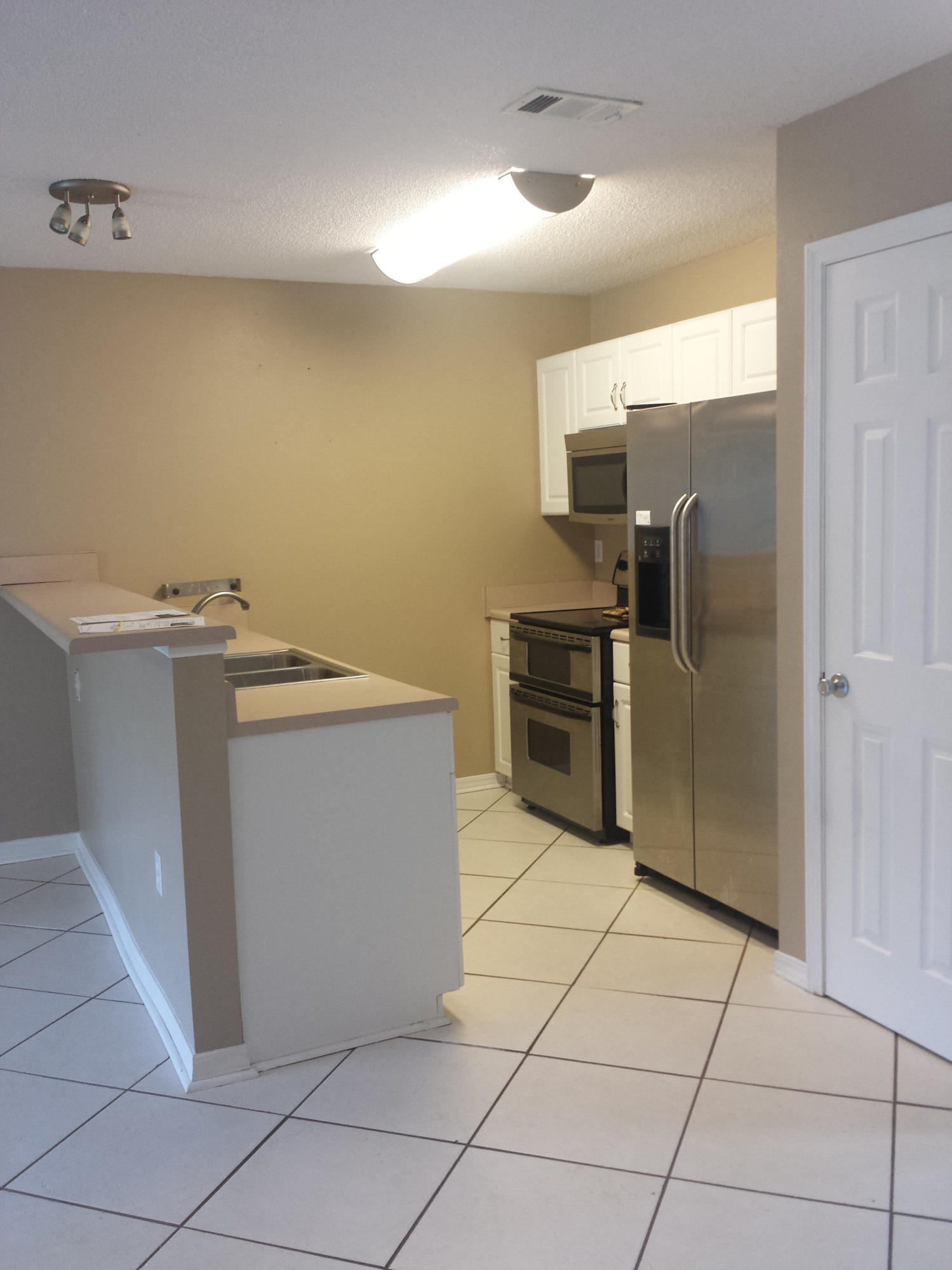 WYNNEHAVEN BEACH ESTATES - Residential Lease