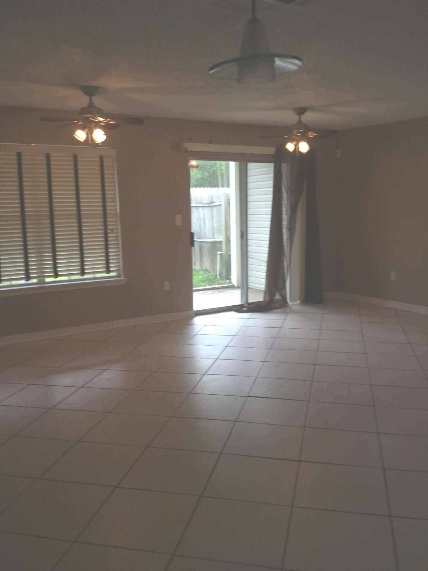 WYNNEHAVEN BEACH ESTATES - Residential Lease