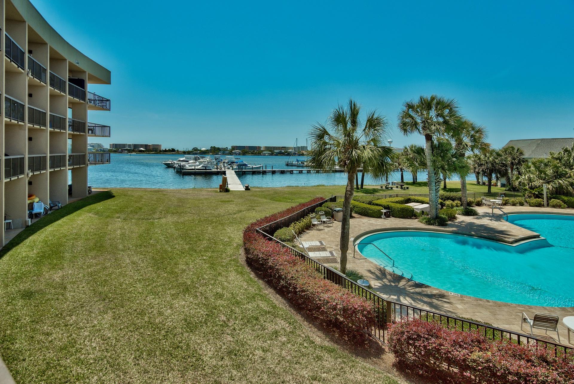 PIRATES BAY PH 1 - Residential