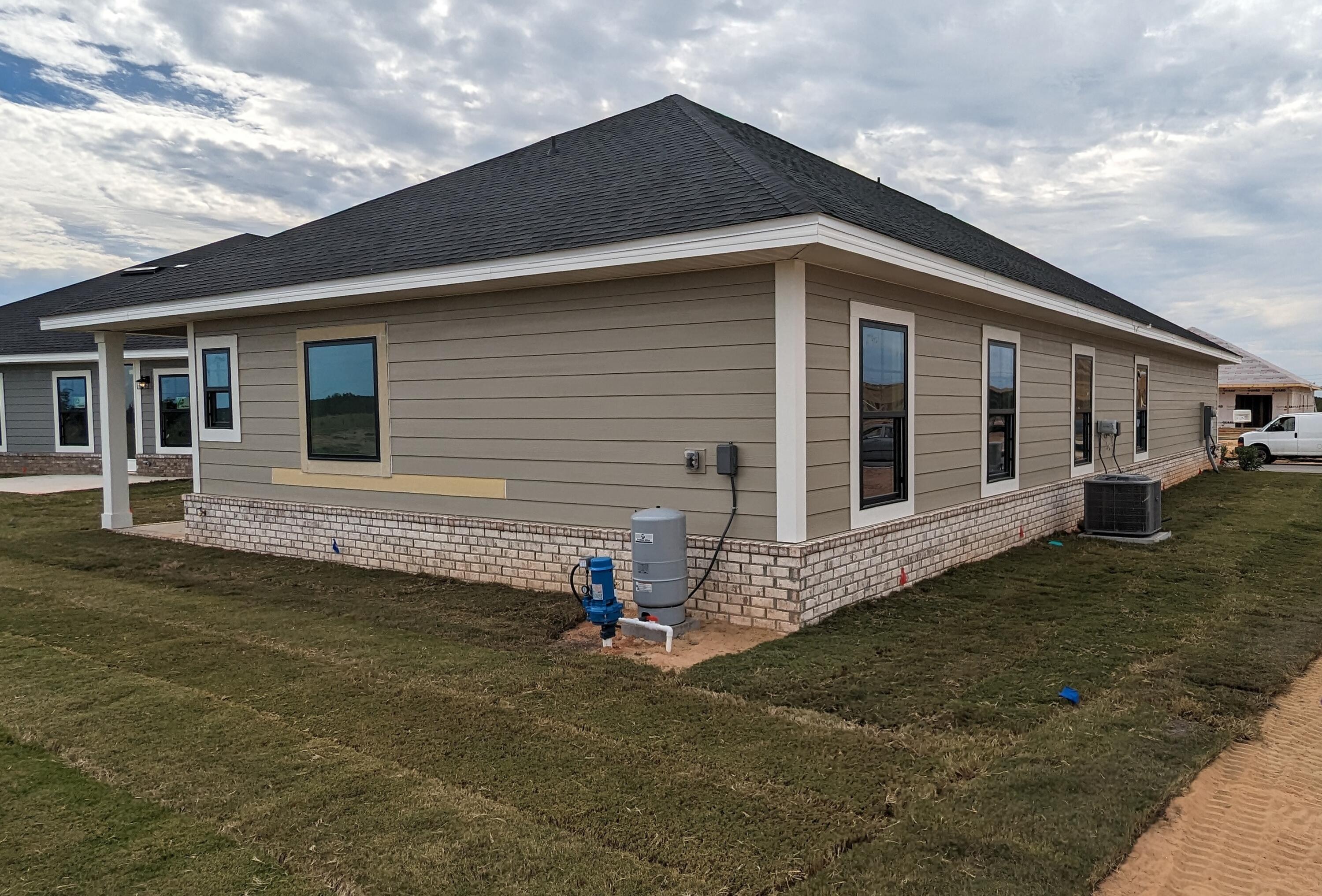 THE BLUFFS AT LAFAYETTE - Residential