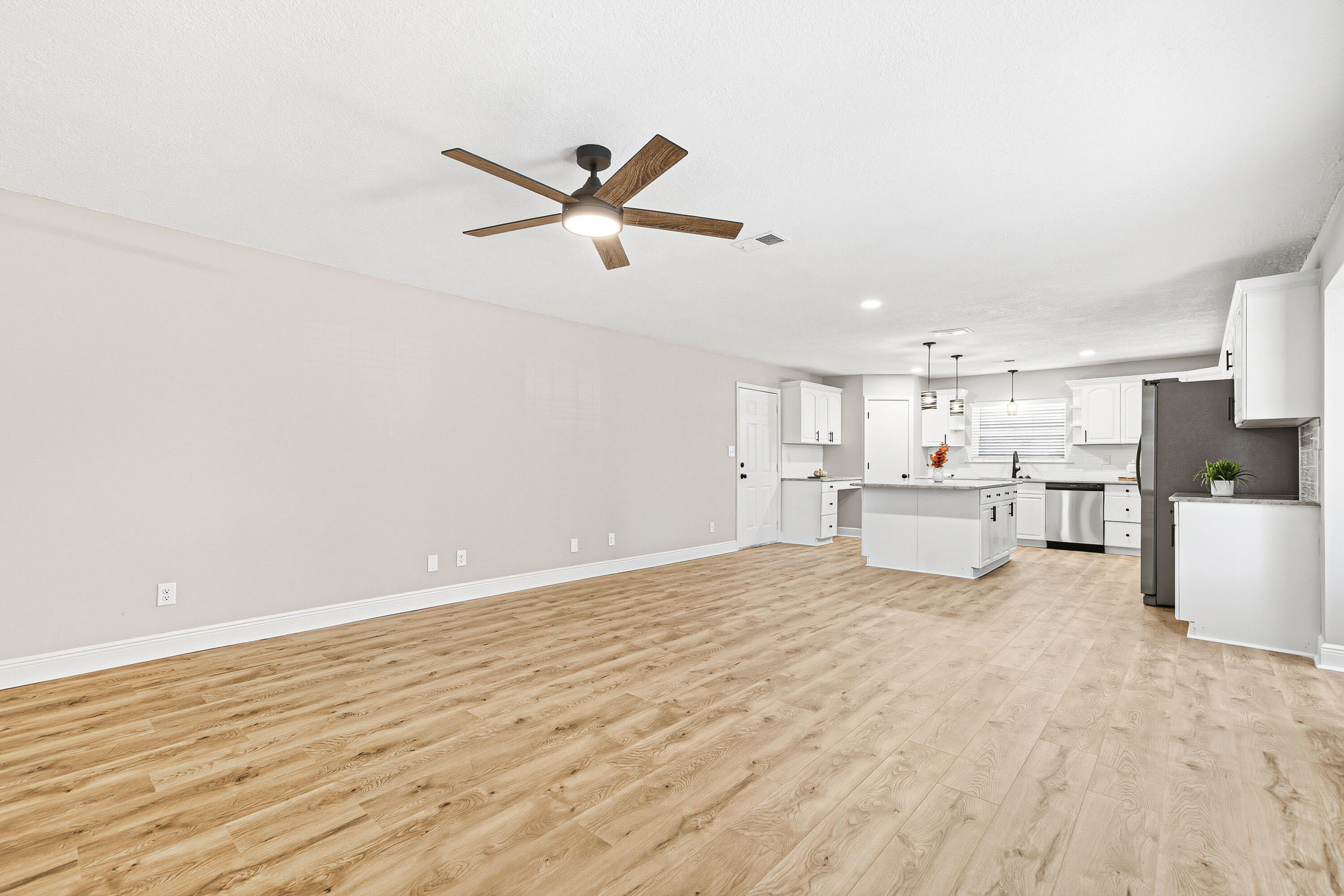 MAGNOLIA SHORES S/D - Residential