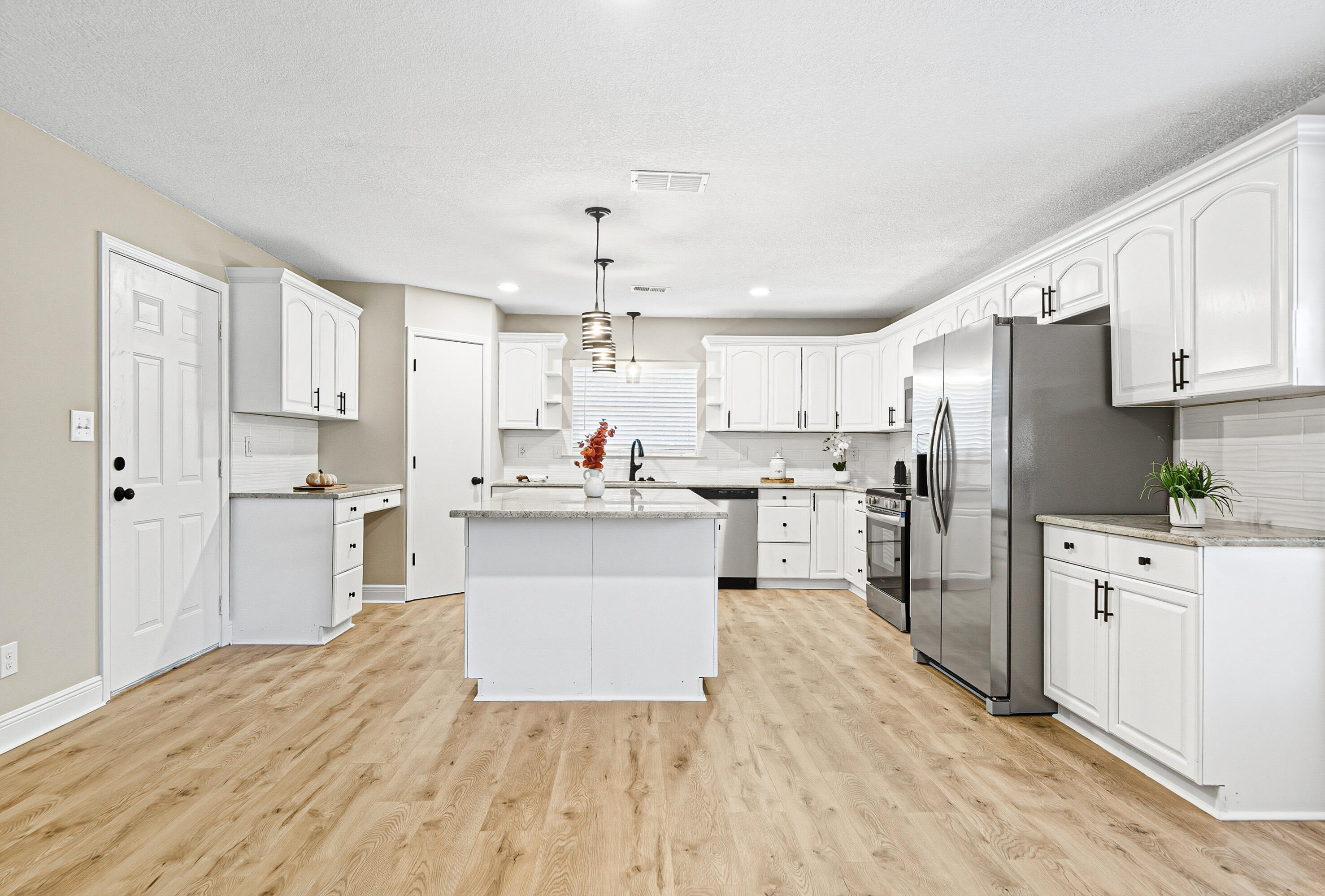 MAGNOLIA SHORES S/D - Residential