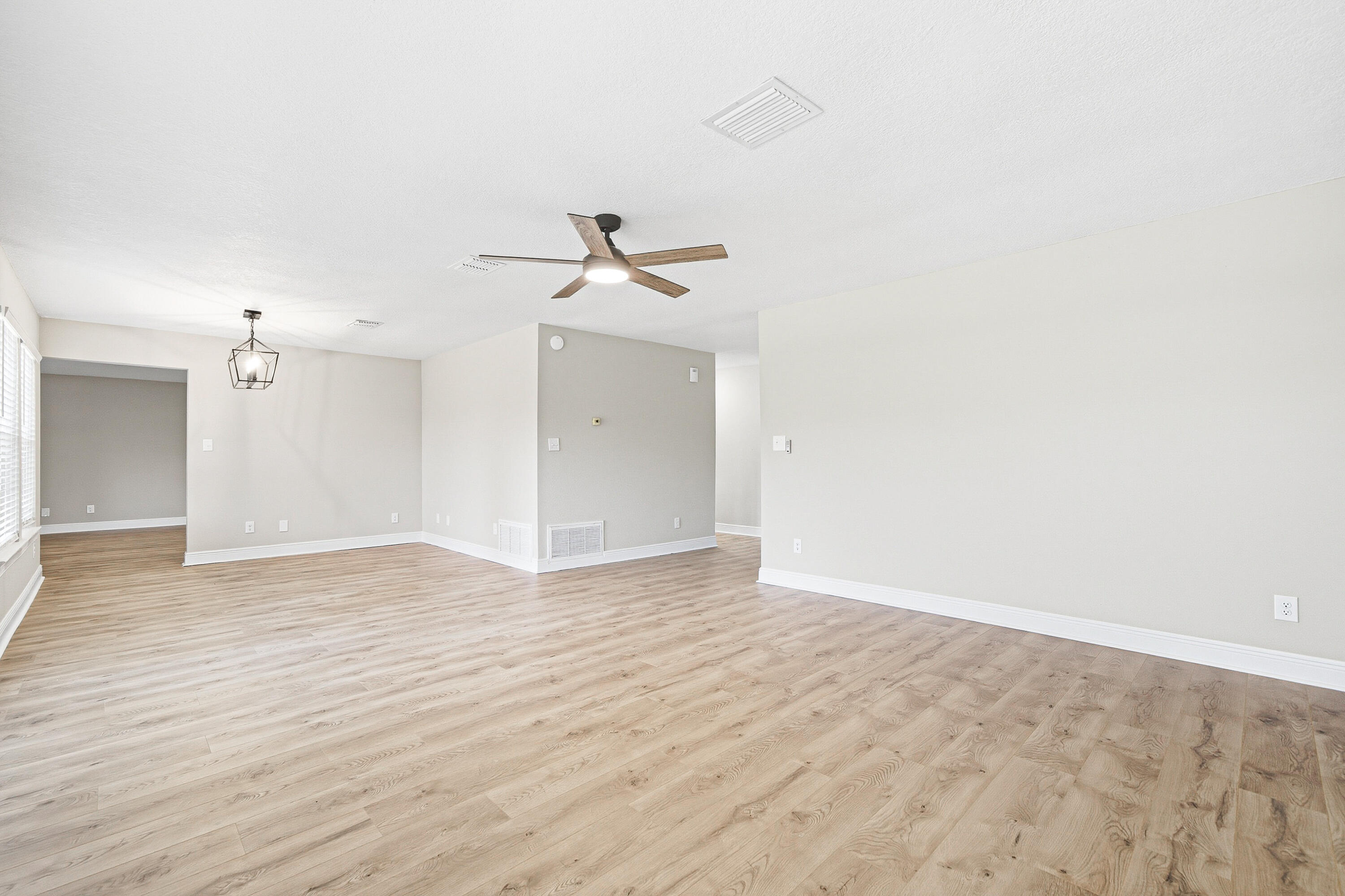 MAGNOLIA SHORES S/D - Residential