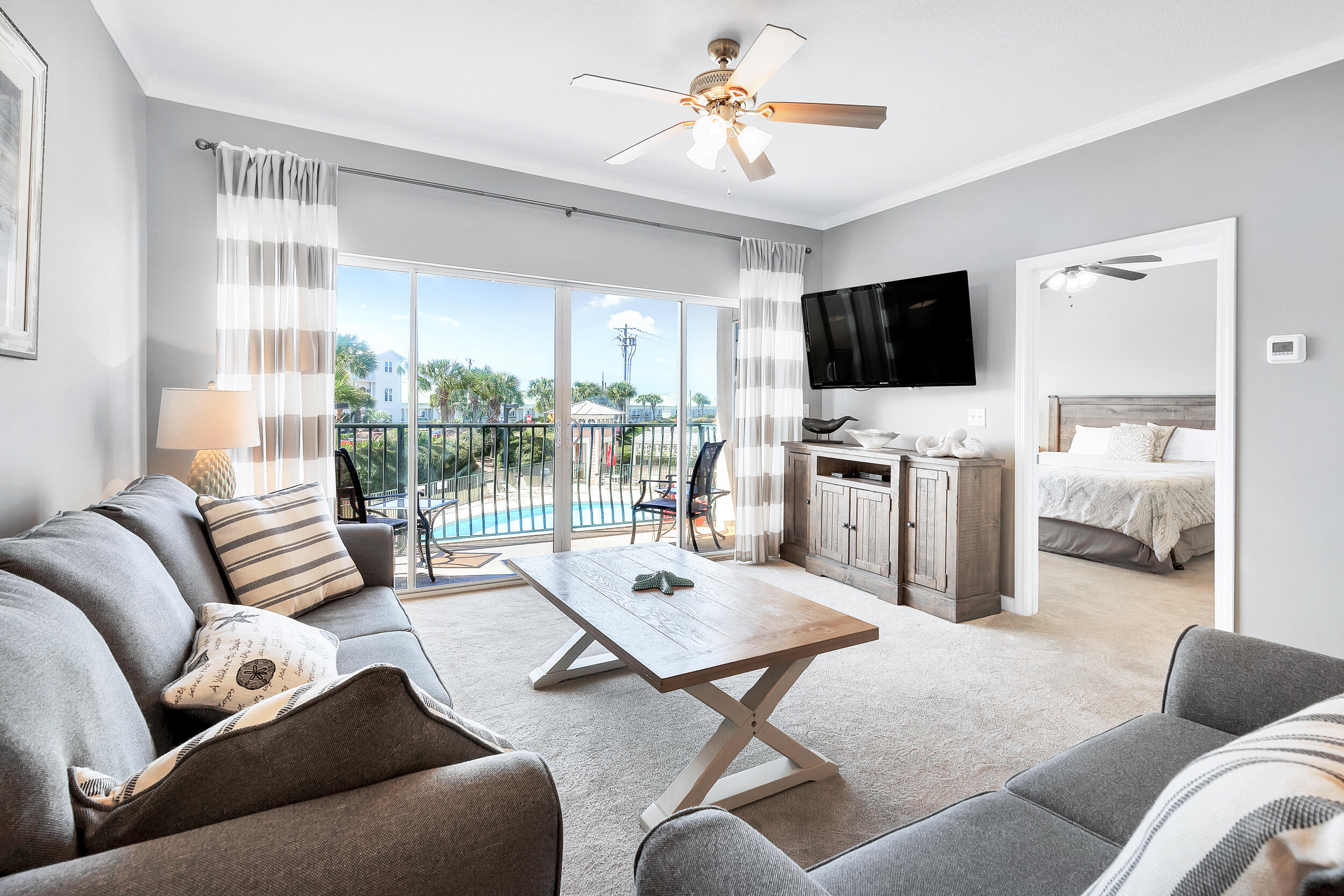 EMERALD WATERS - Residential