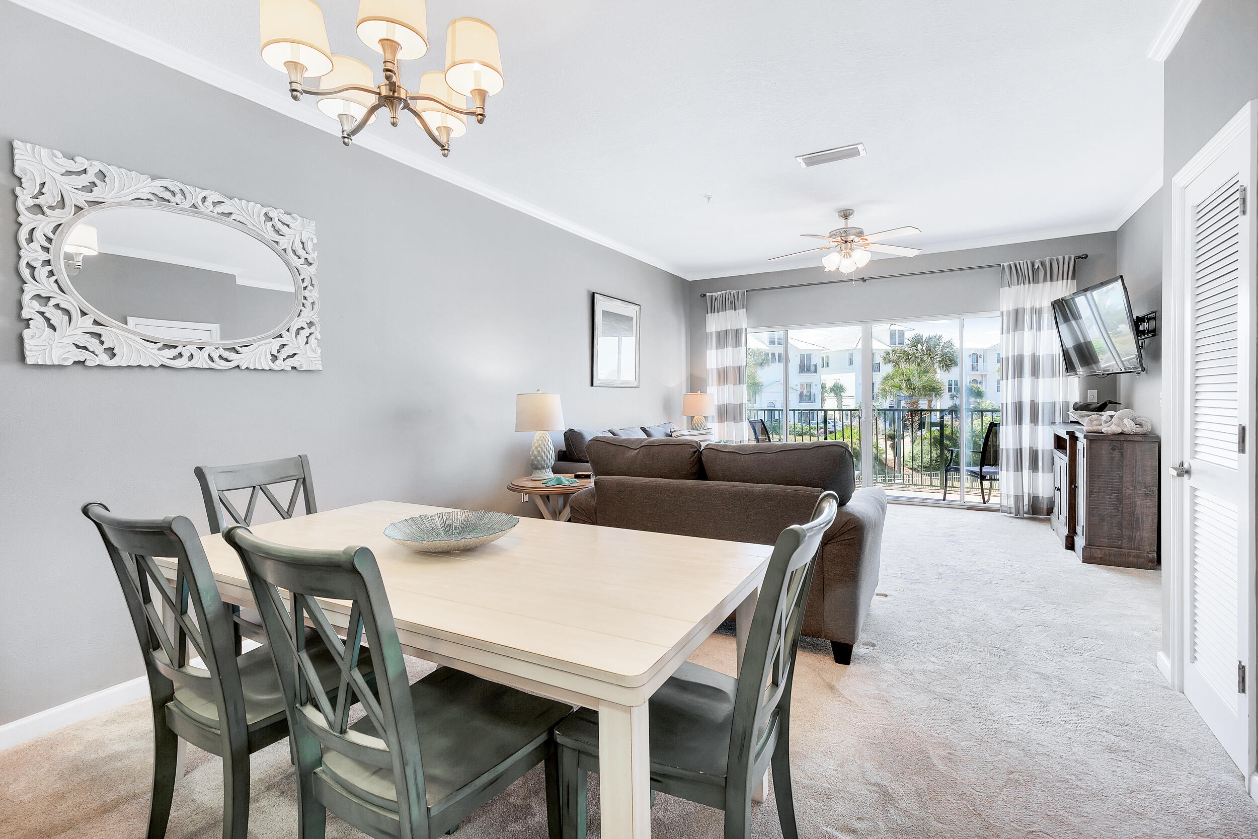 EMERALD WATERS - Residential