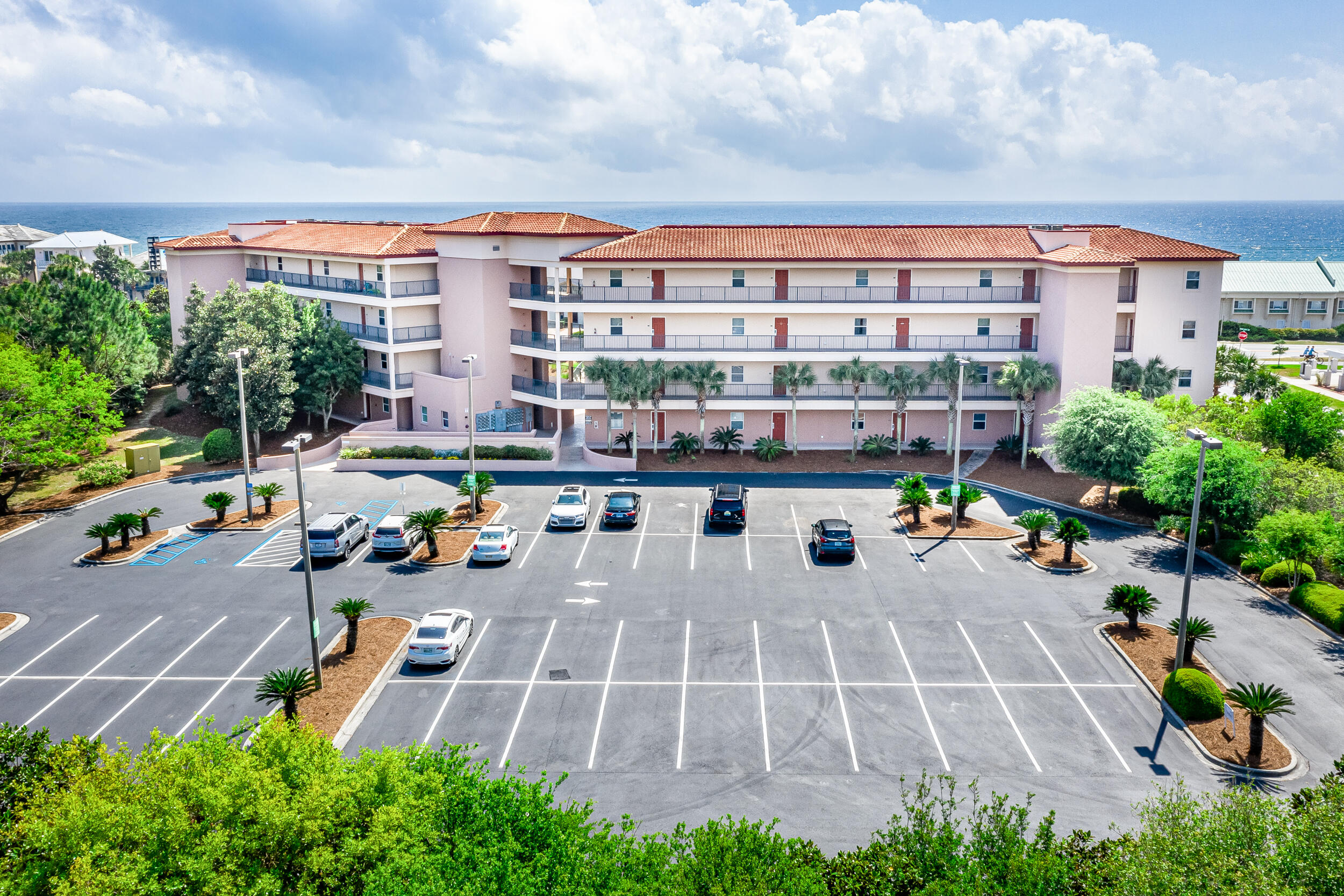 EMERALD WATERS - Residential