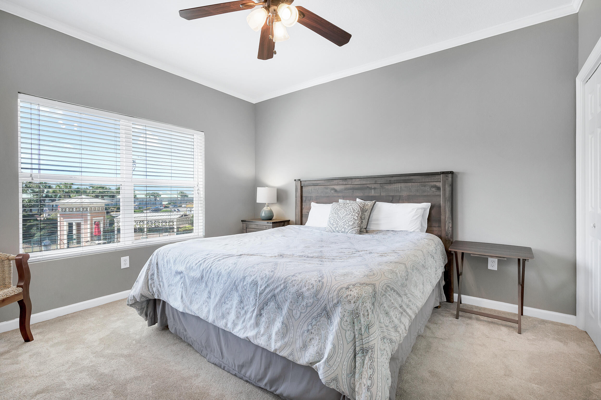 EMERALD WATERS - Residential