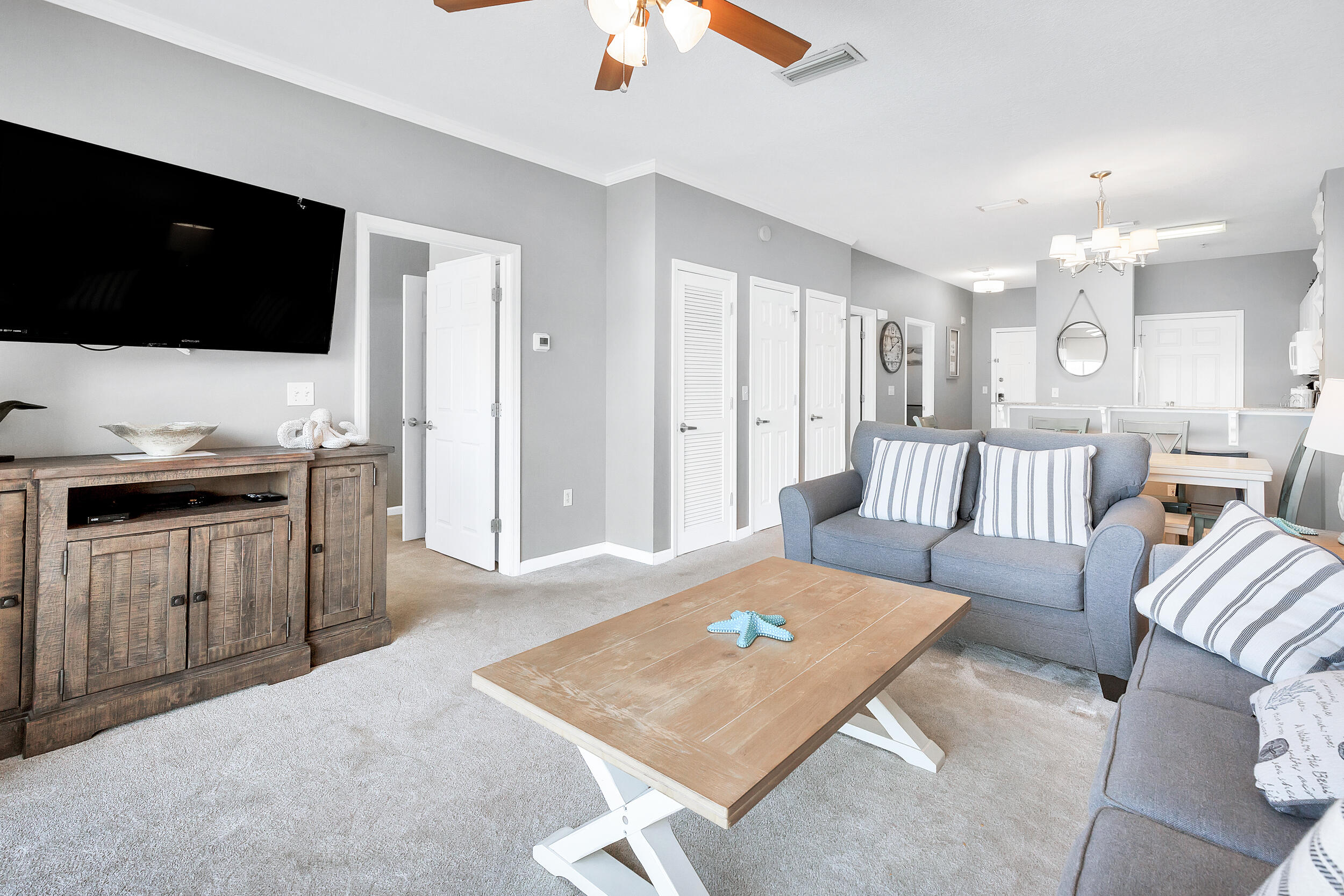 EMERALD WATERS - Residential