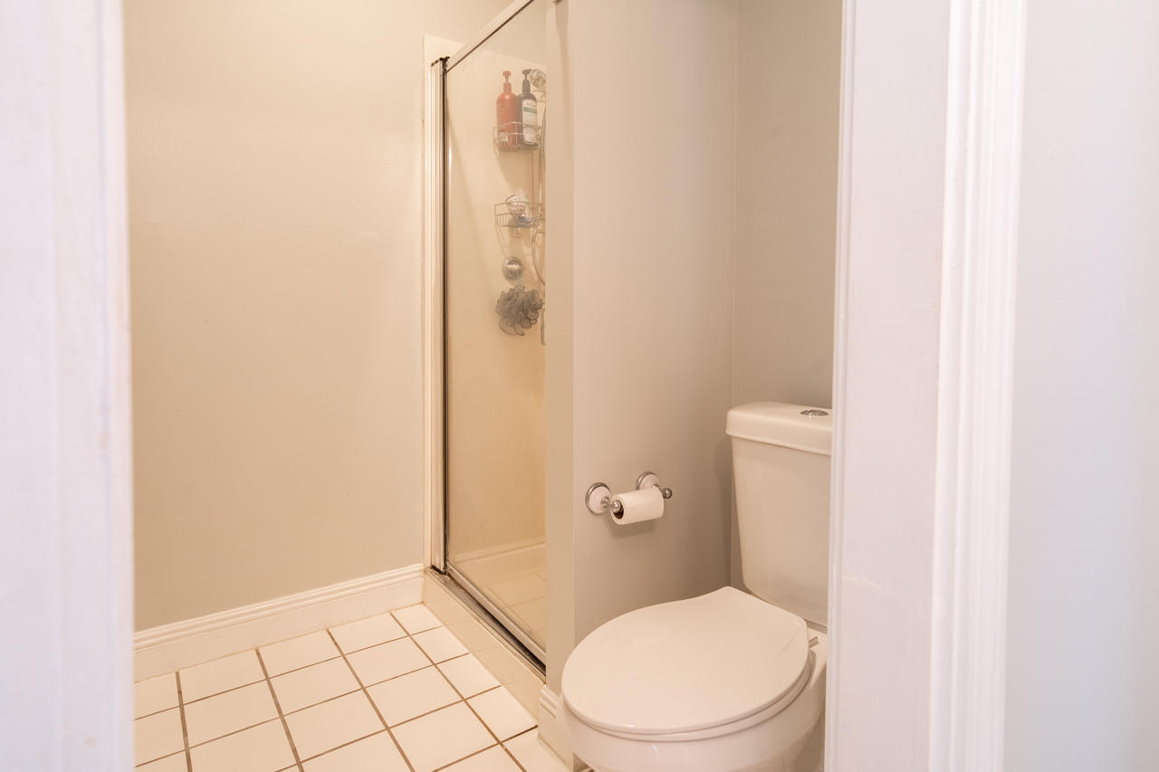 LAKESIDE VILLAGE - Residential