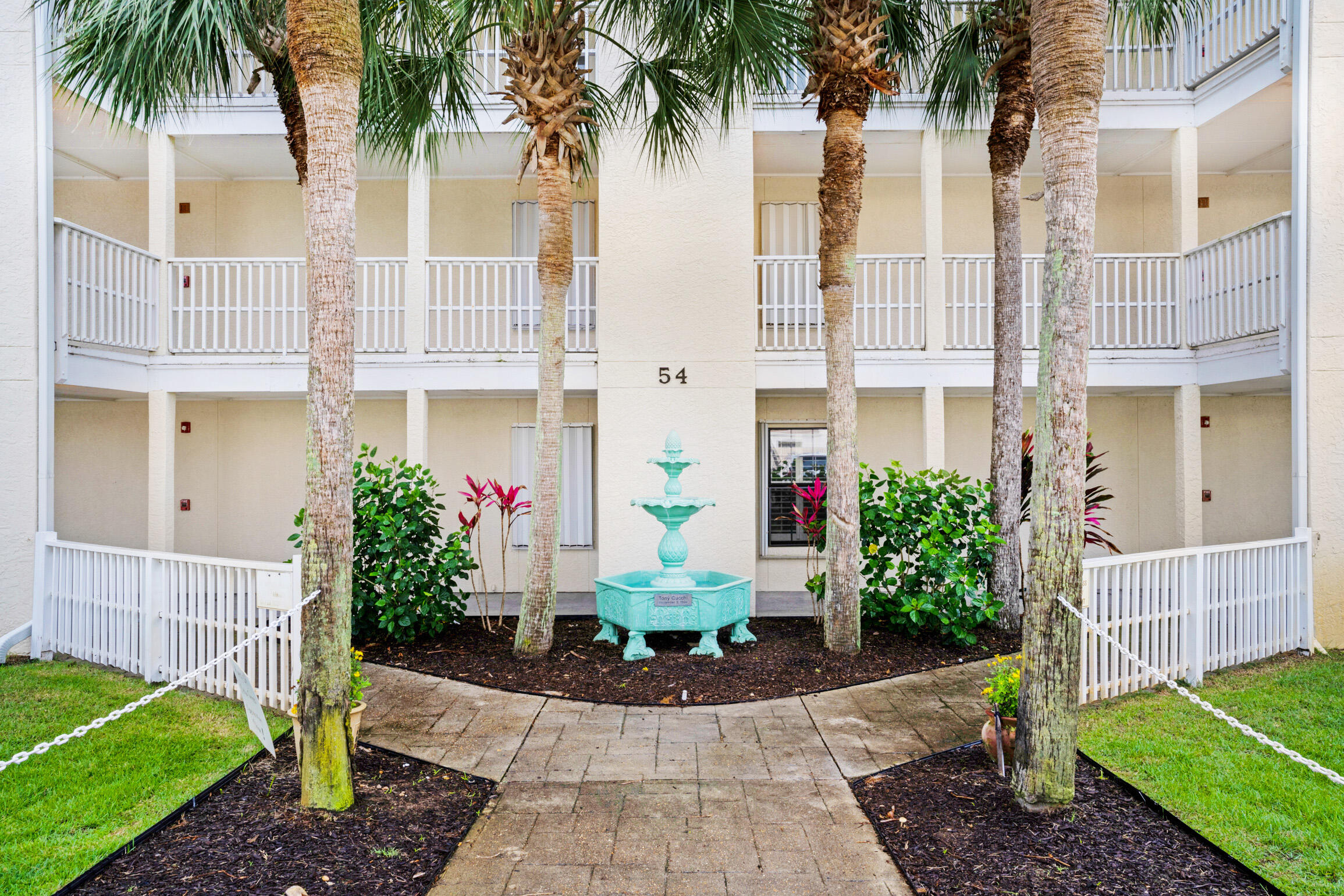 HORIZON SOUTH 19 CONDO - Residential