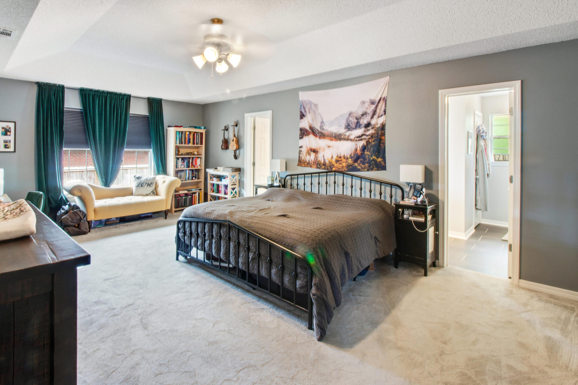 ALICIA PLACE - Residential