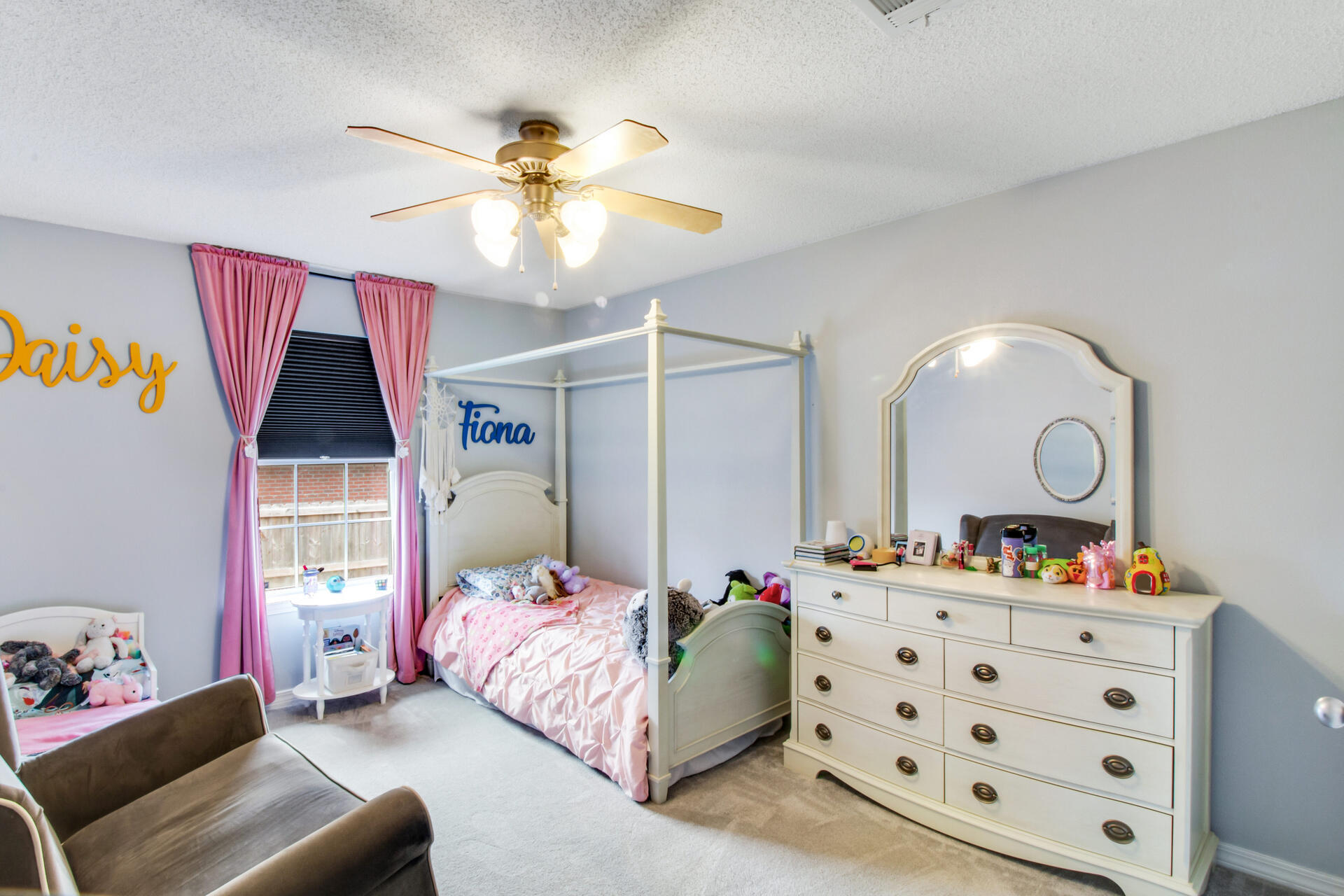 ALICIA PLACE - Residential