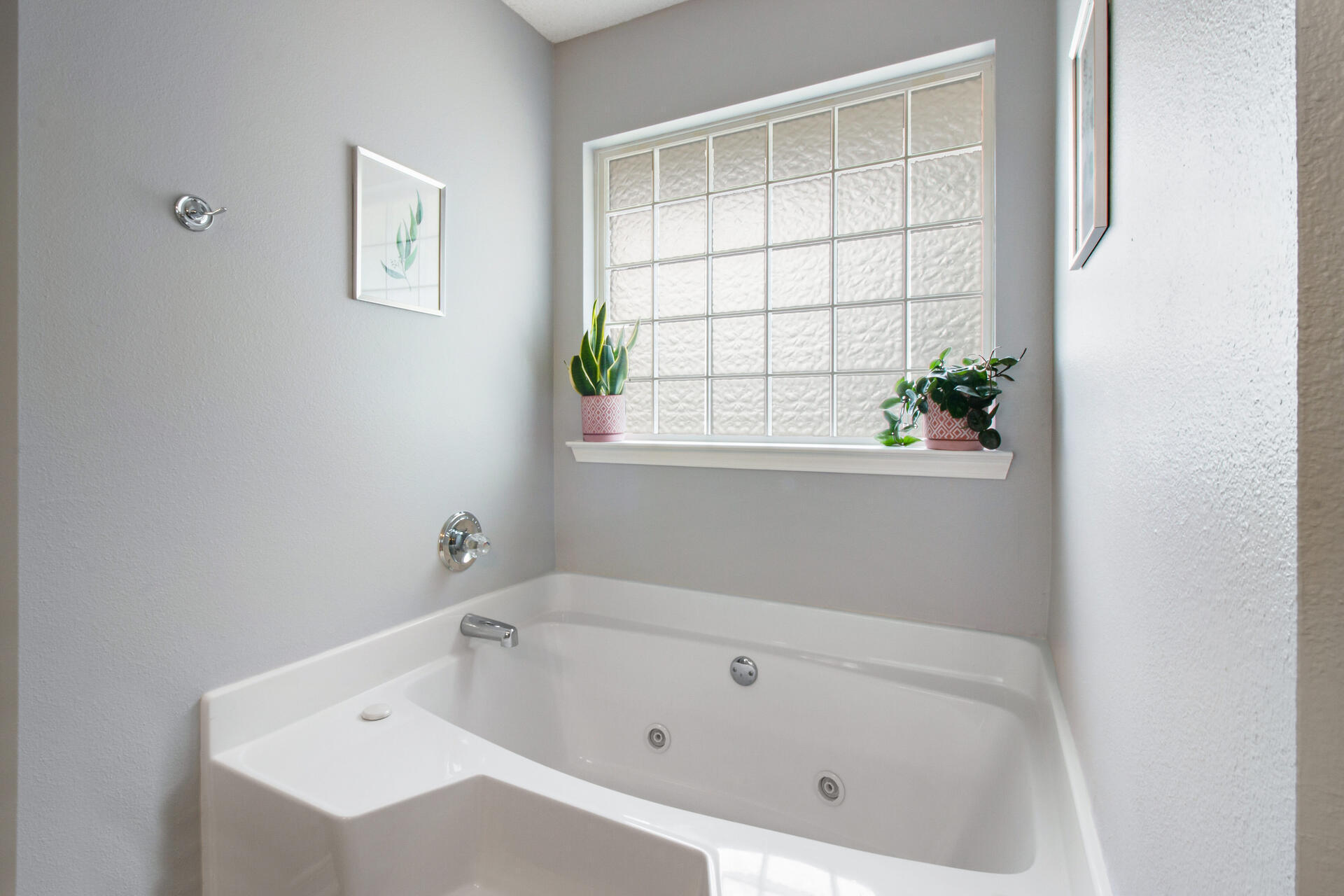 ALICIA PLACE - Residential