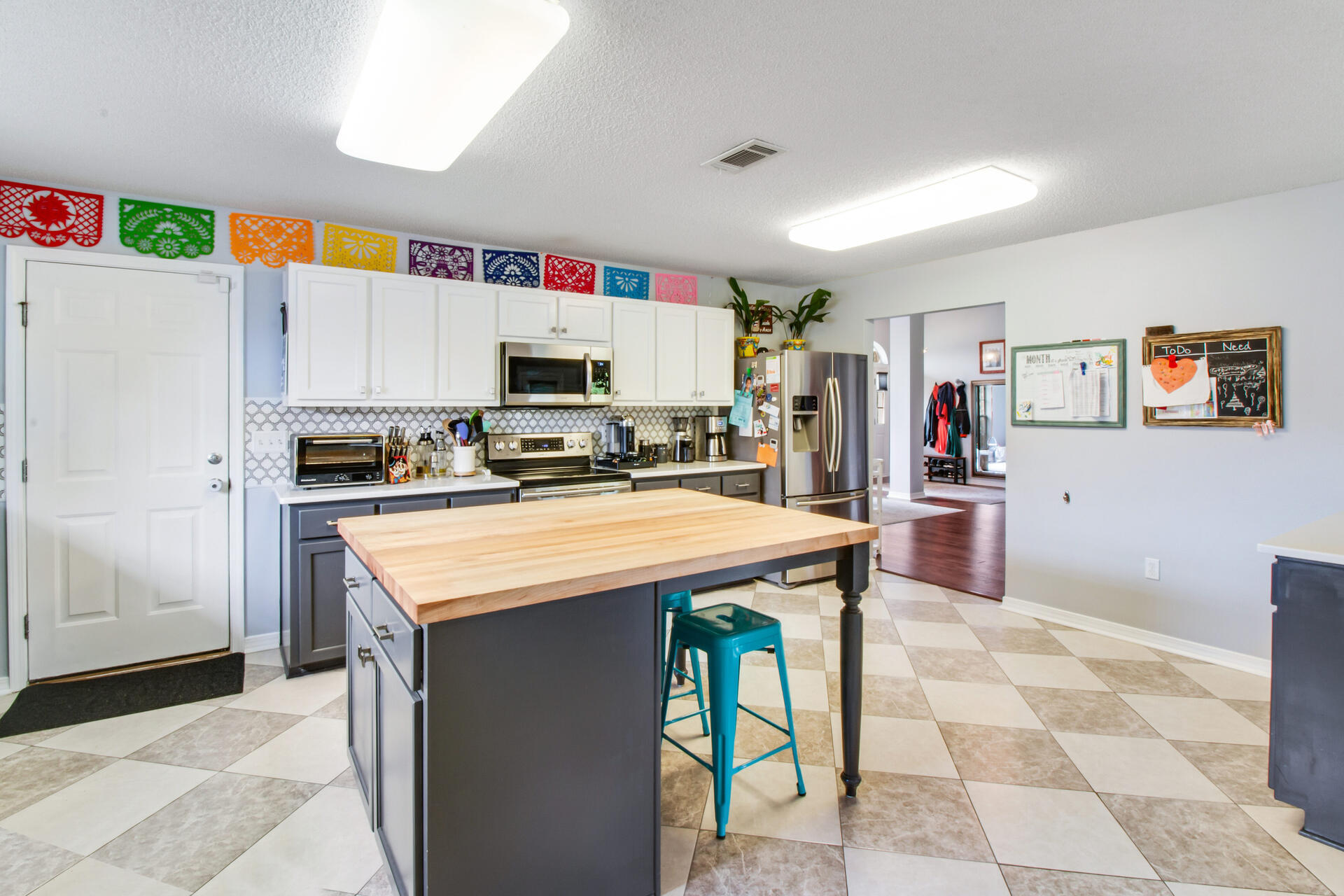 ALICIA PLACE - Residential