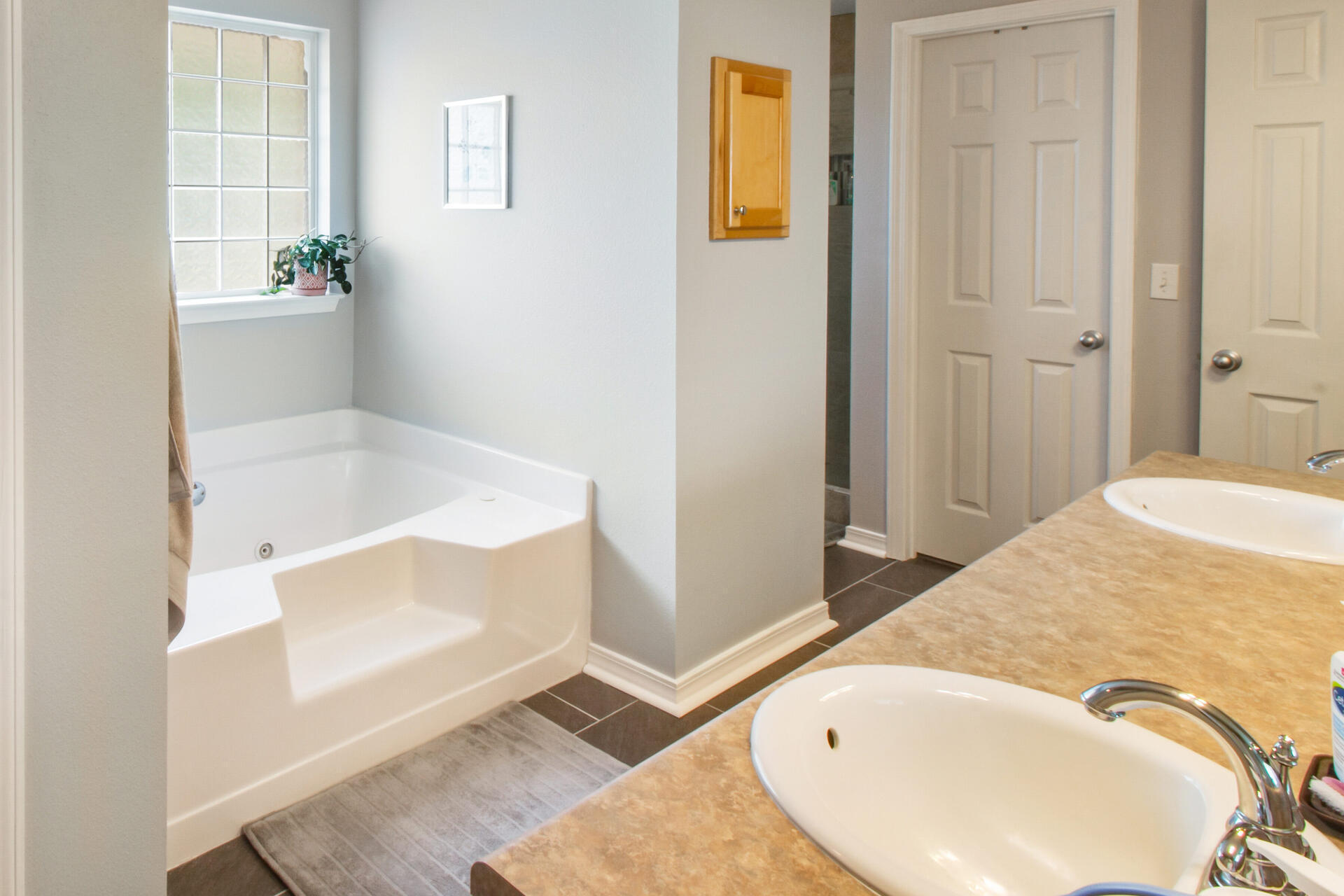 ALICIA PLACE - Residential