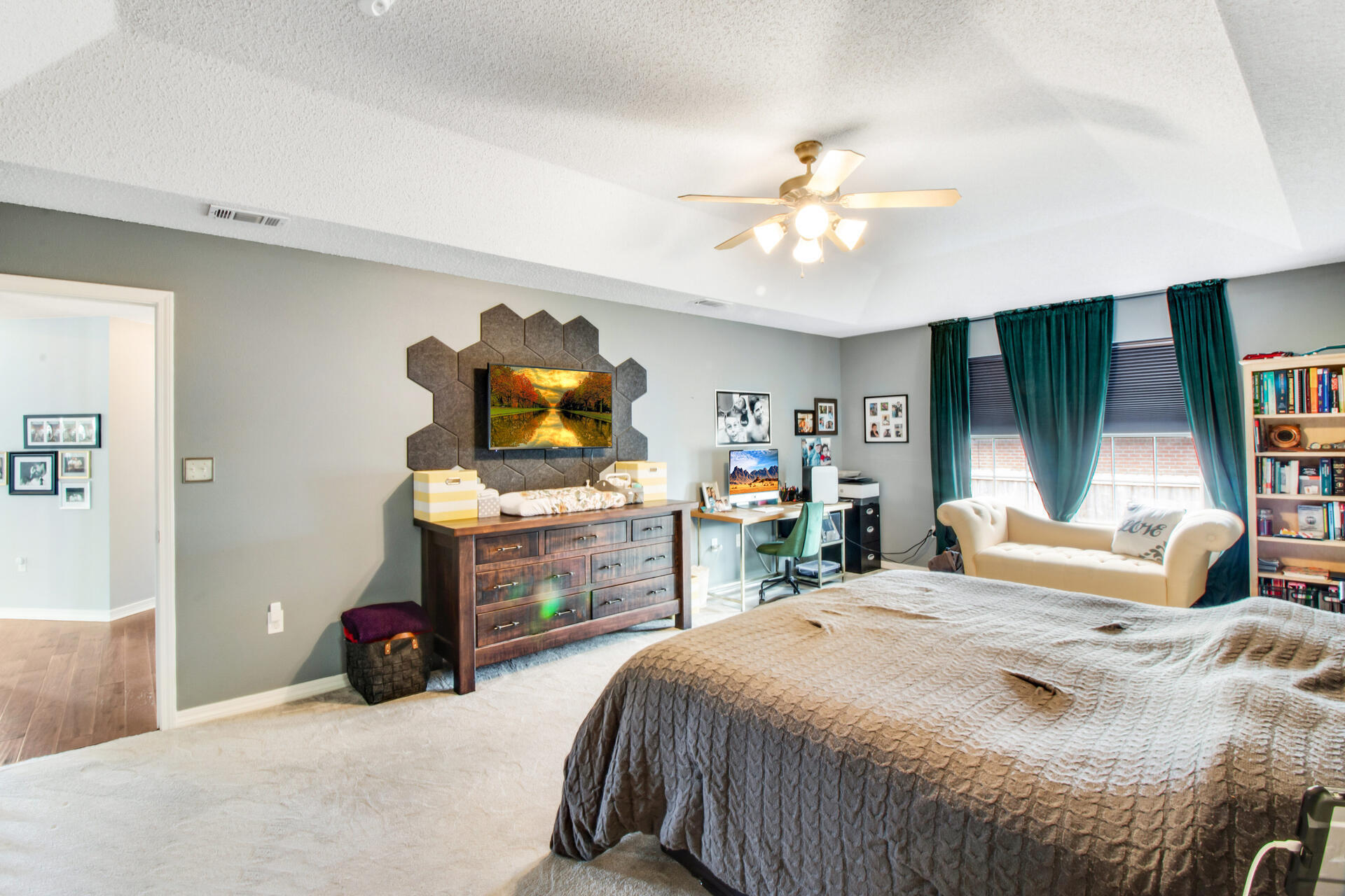 ALICIA PLACE - Residential