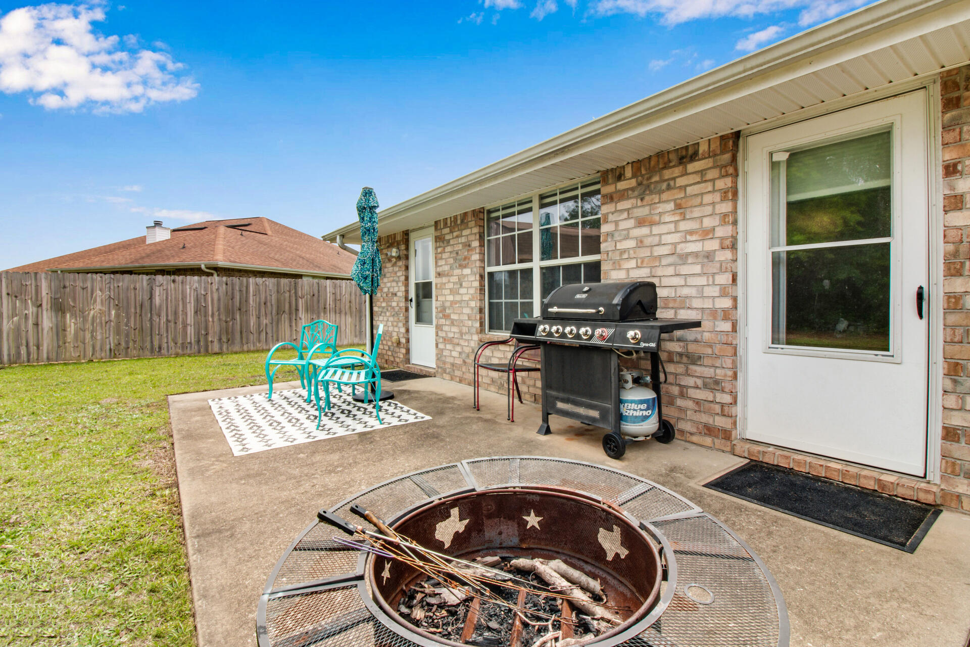 ALICIA PLACE - Residential