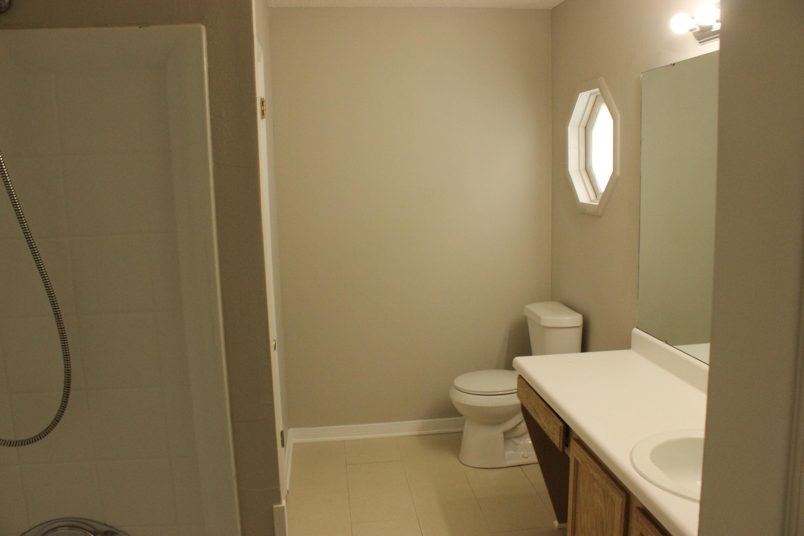 LAKE CHARLESTON - Residential