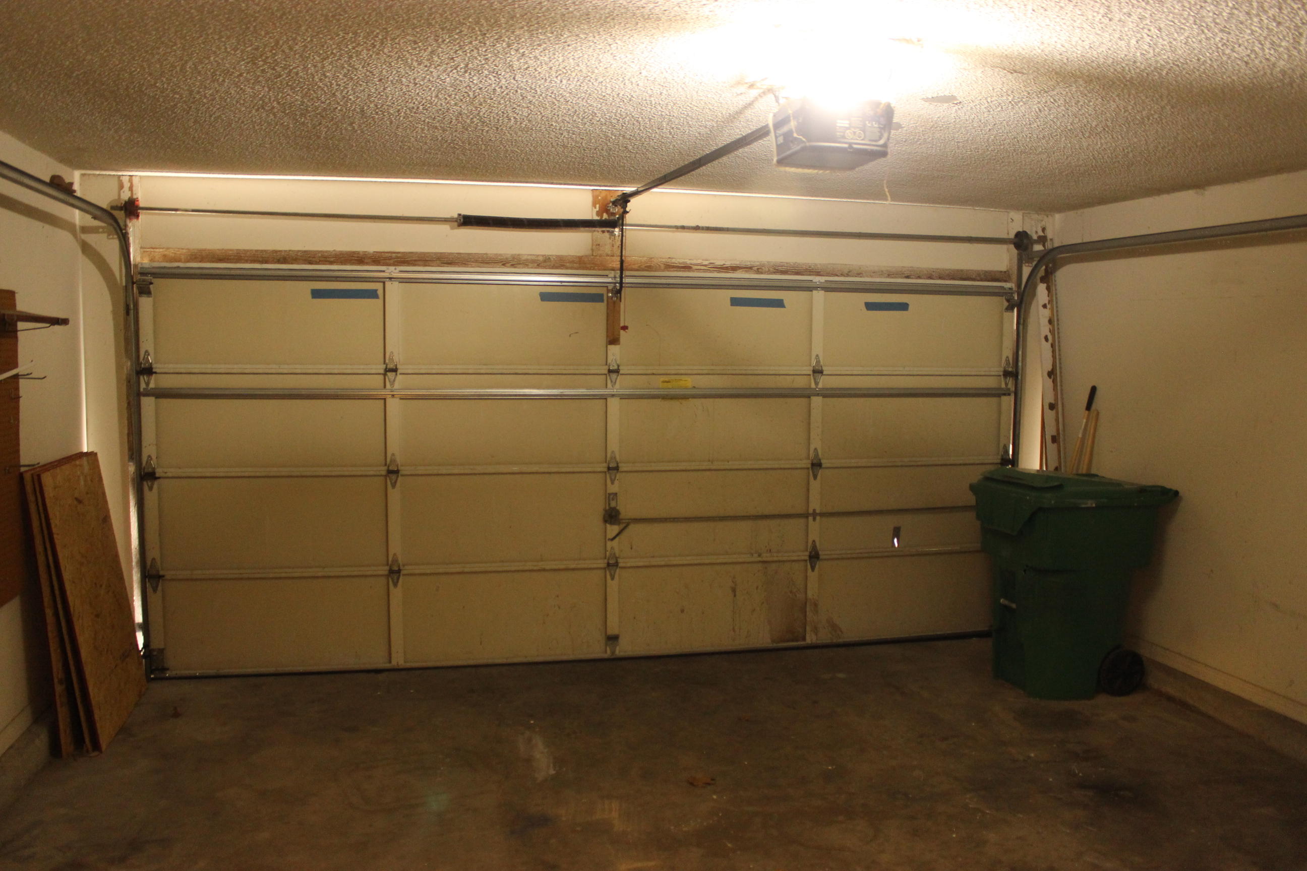 LAKE CHARLESTON - Residential