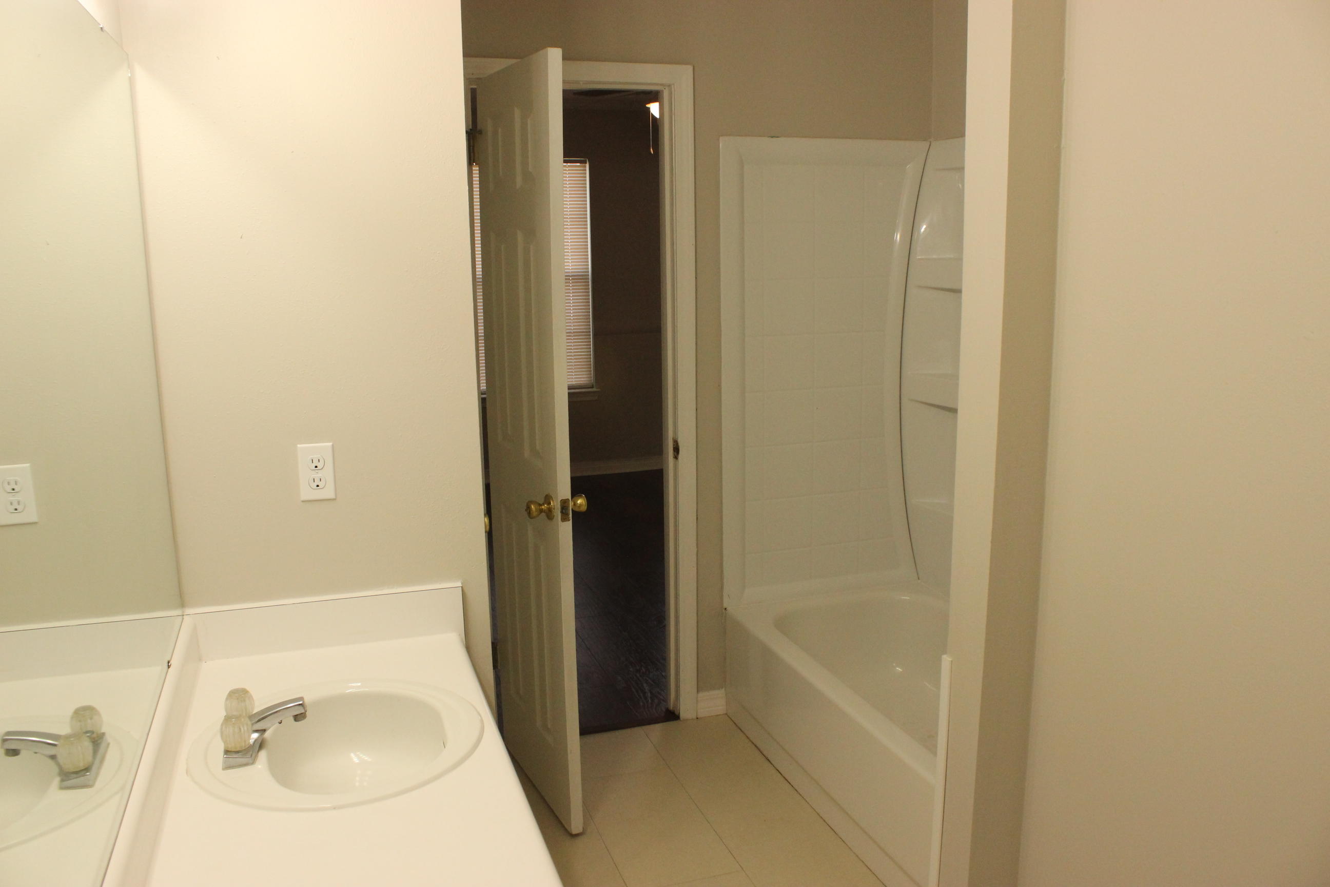 LAKE CHARLESTON - Residential