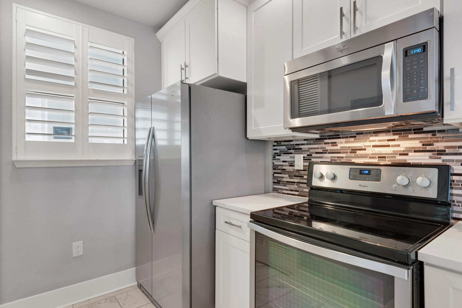 HARBOR LIGHTS - Residential