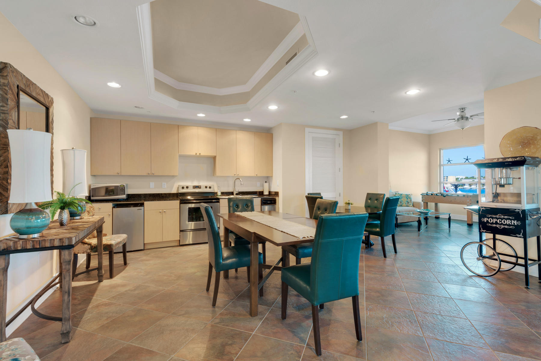 HARBOR LIGHTS - Residential