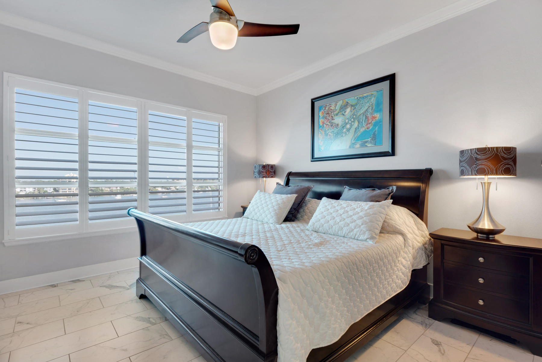 HARBOR LIGHTS - Residential