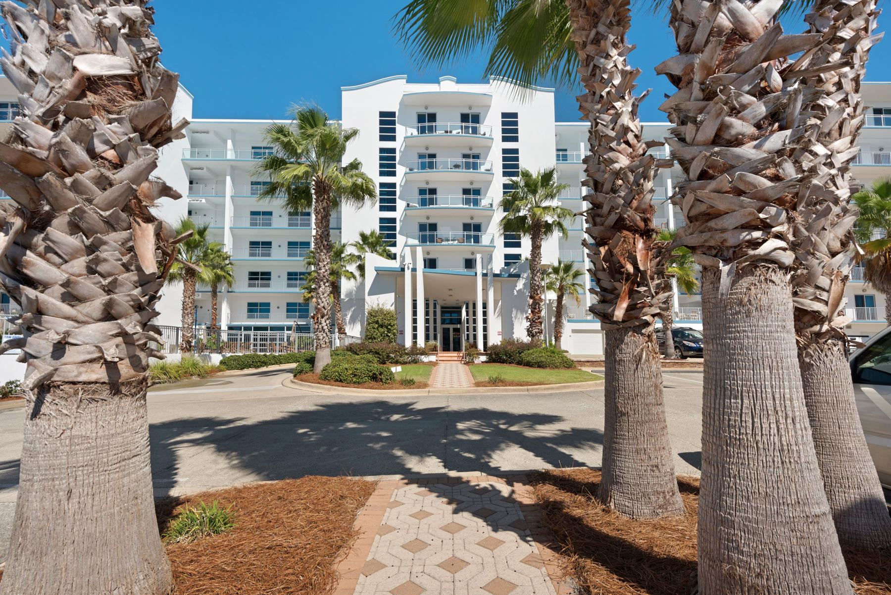 HARBOR LIGHTS - Residential