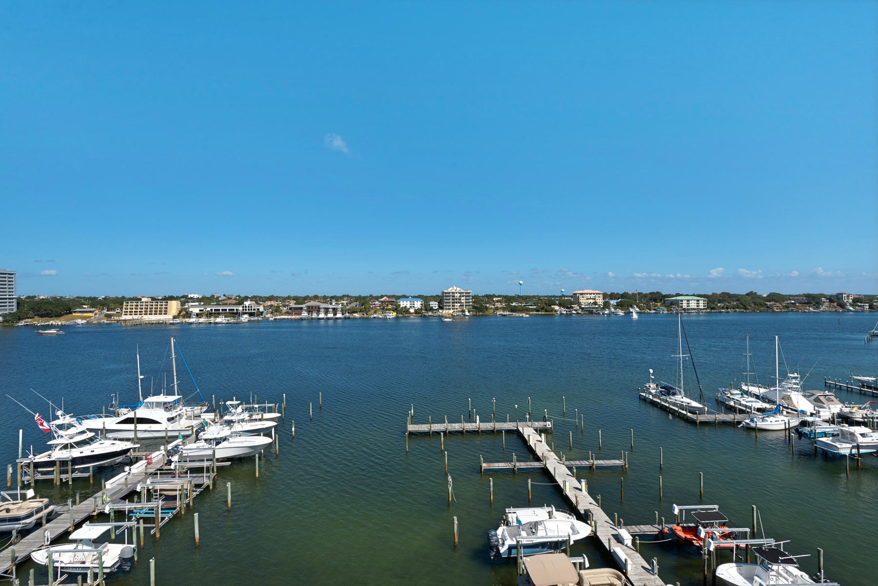 HARBOR LIGHTS - Residential