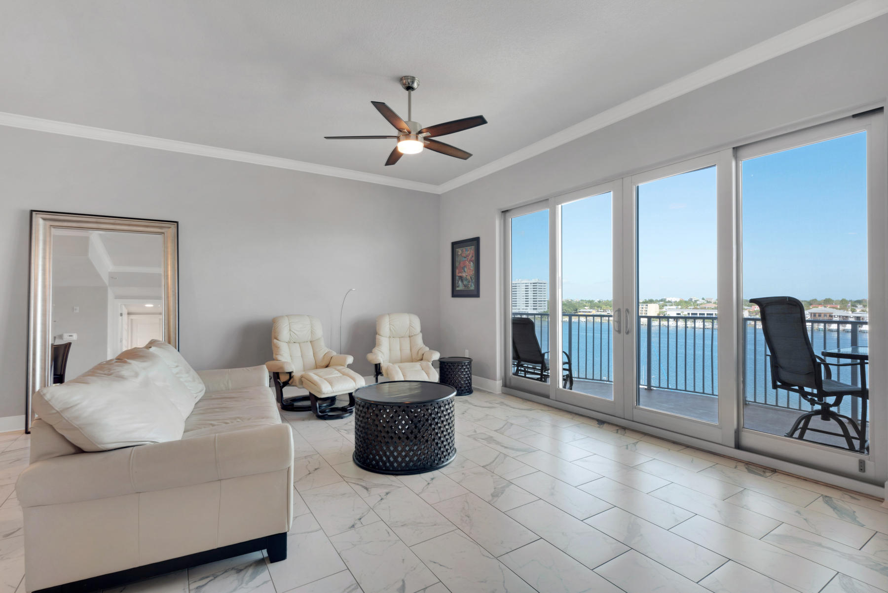 HARBOR LIGHTS - Residential