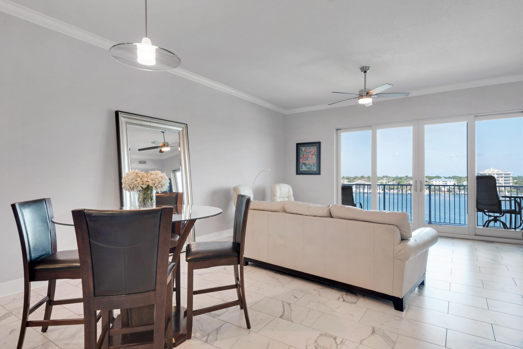 HARBOR LIGHTS - Residential