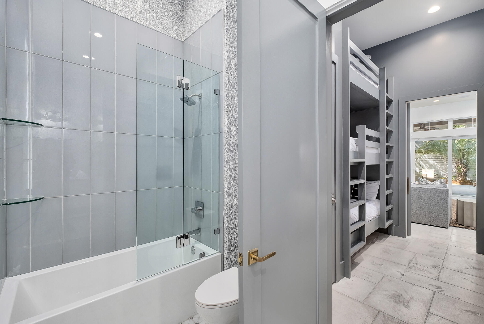 SEAGROVE 1ST ADDN - Residential