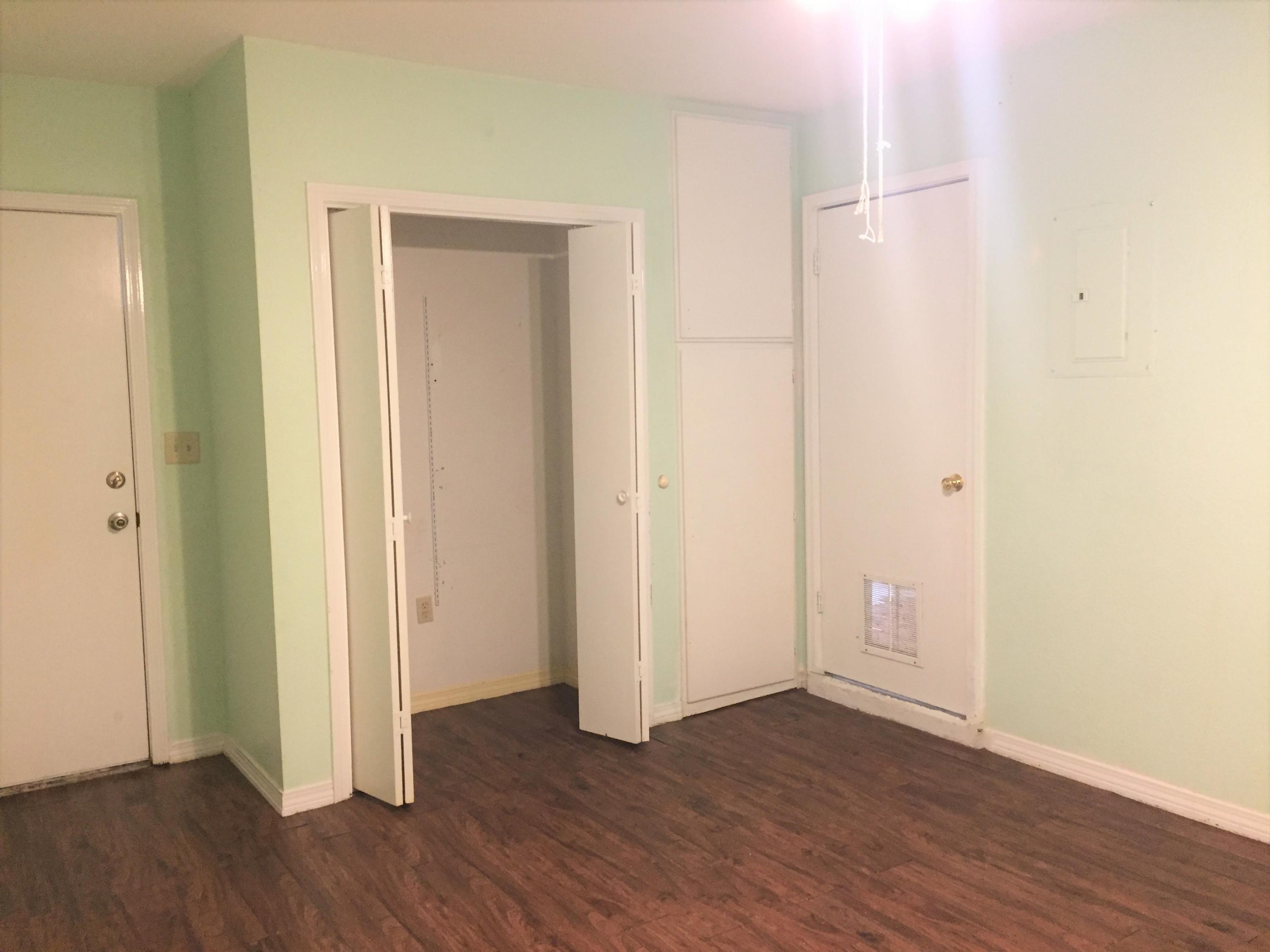 COUNTRYVIEW EST 3RD ADD - Residential Lease