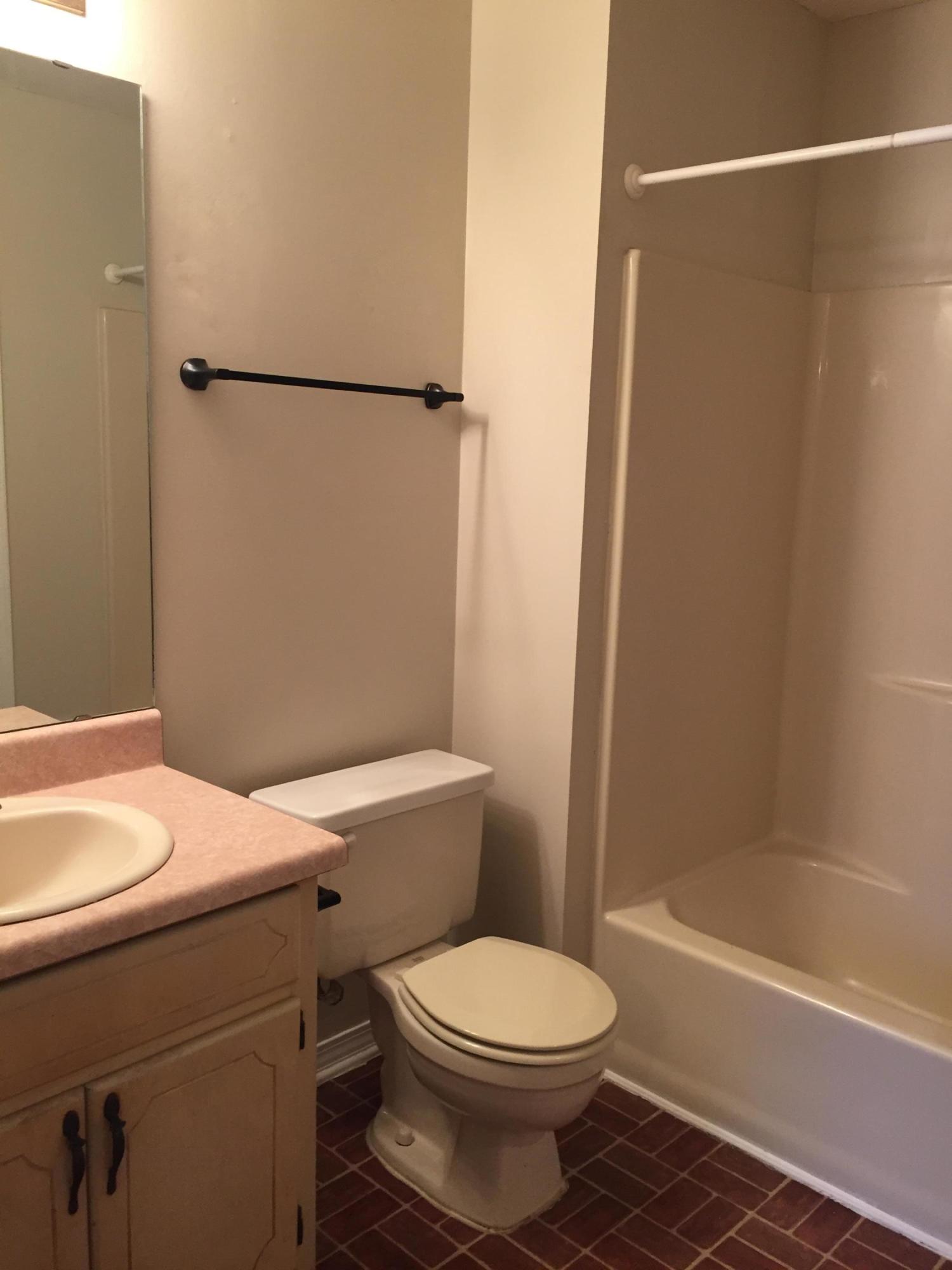 COUNTRYVIEW EST 3RD ADD - Residential Lease