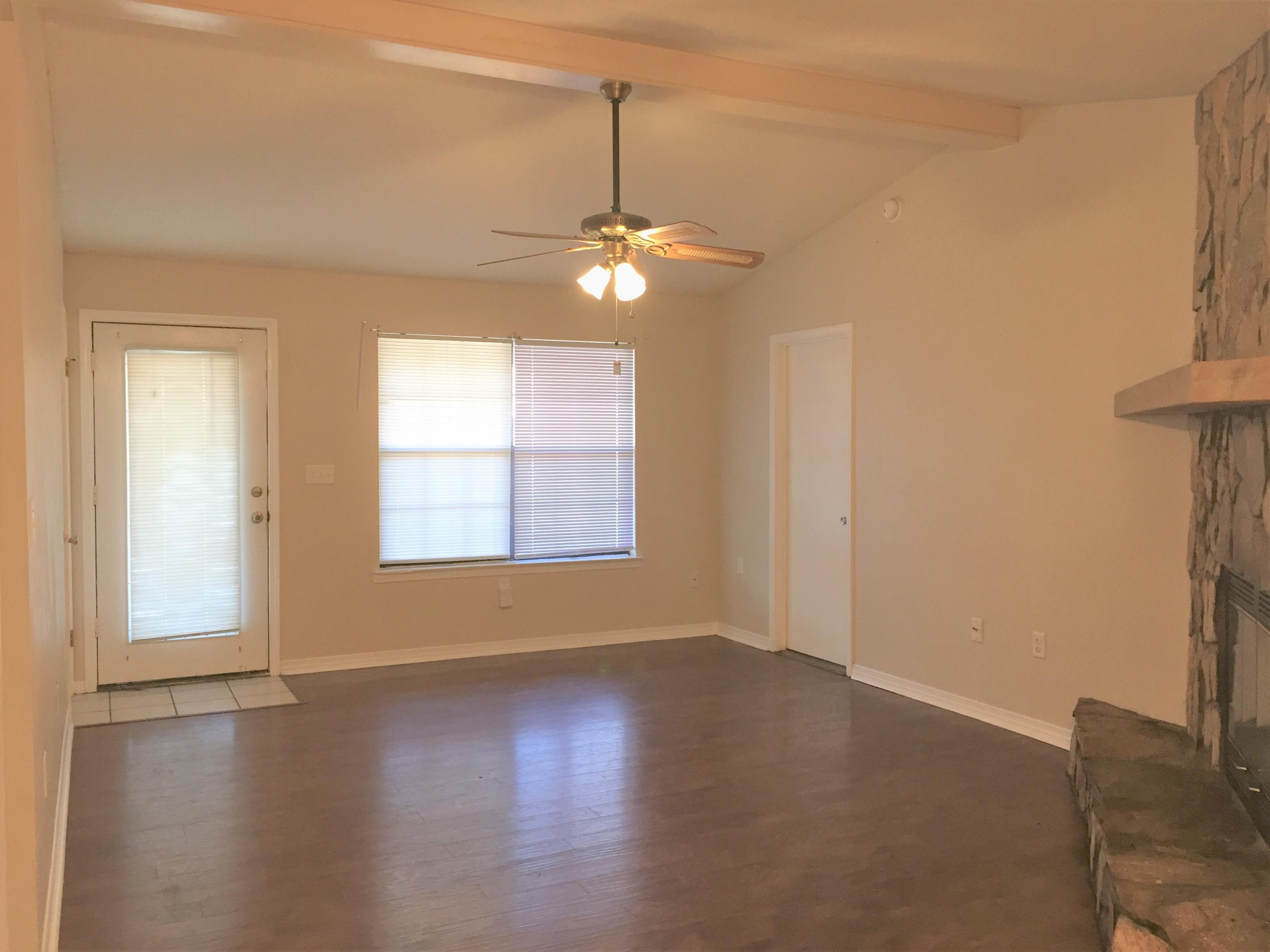 COUNTRYVIEW EST 3RD ADD - Residential Lease