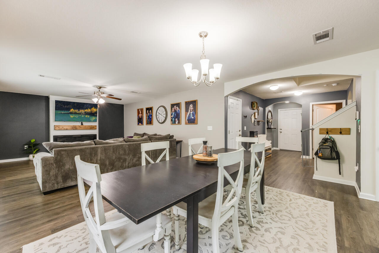 PARTRIDGE HILLS - Residential