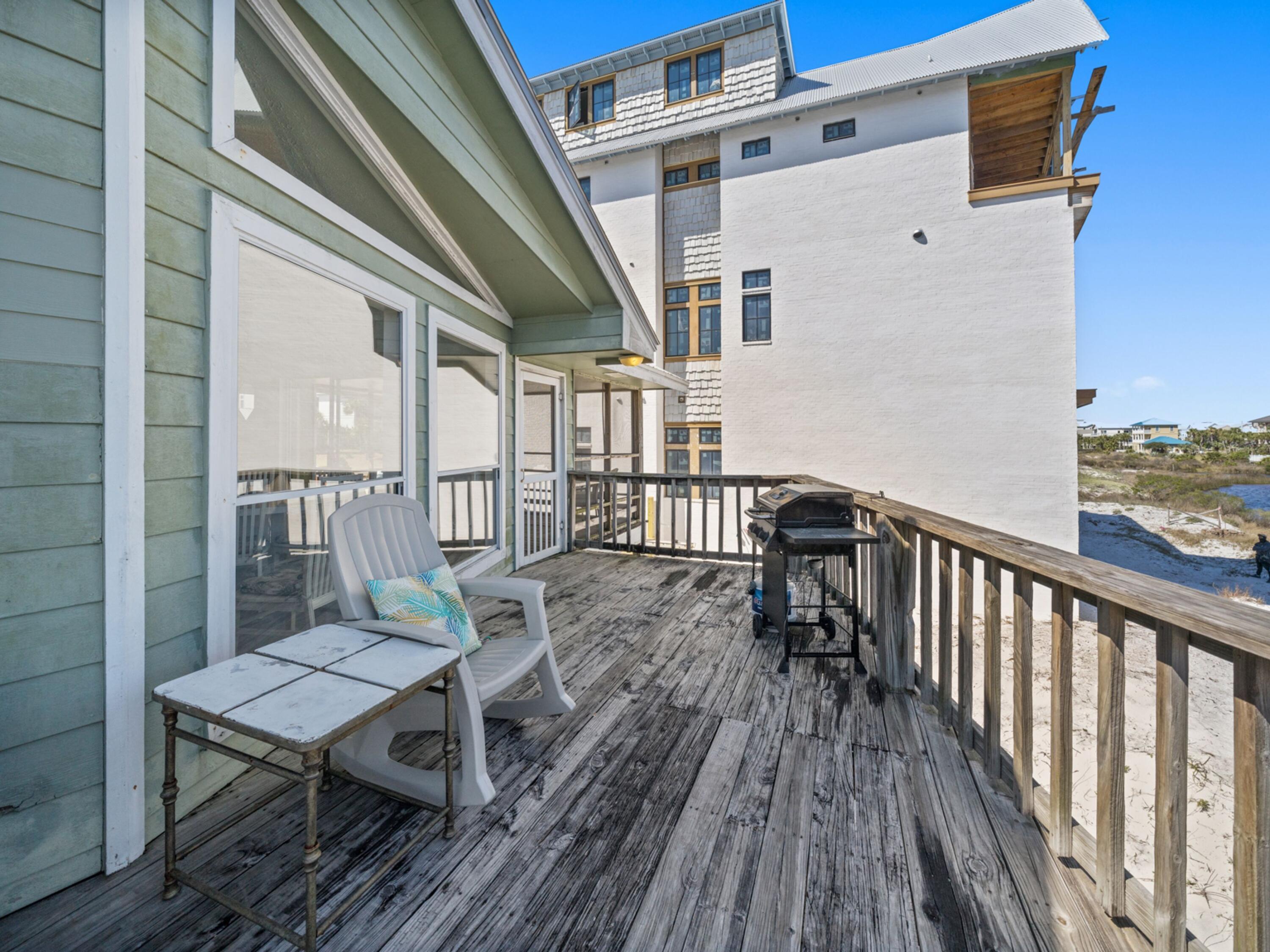 EASTERN LAKE S/D - Residential