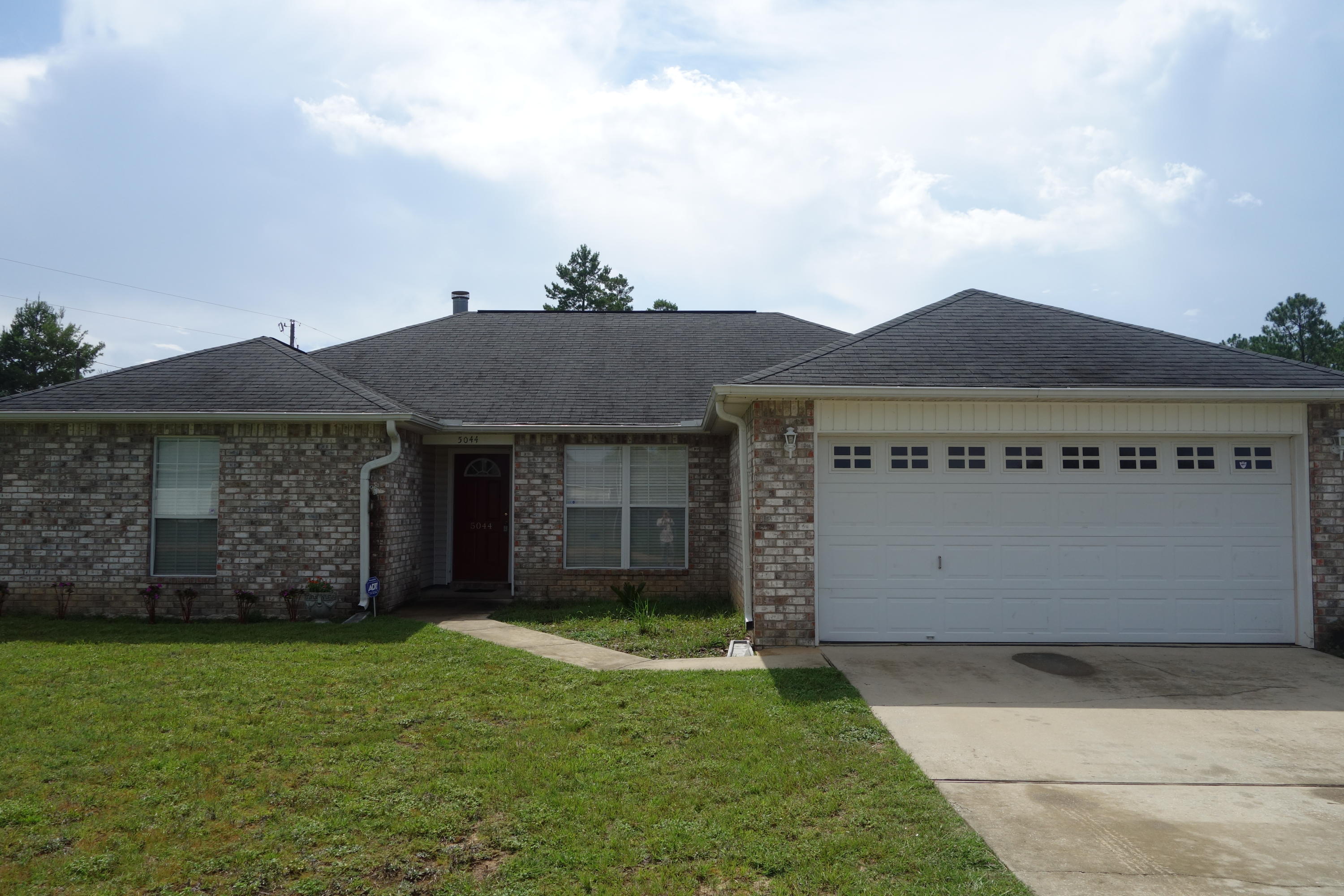 THE PINES - Residential