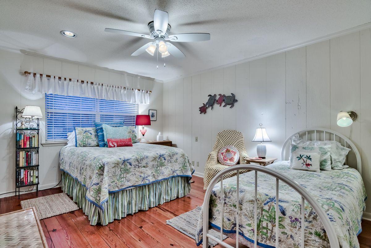 BLUE MOUNTAIN BEACH - Residential