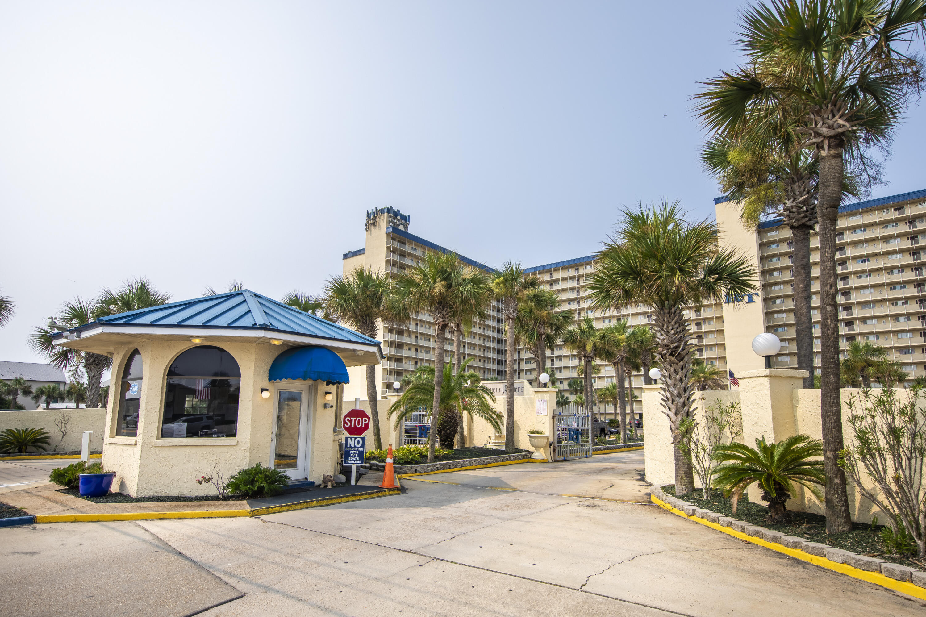 REGENCY TOWERS CONDO - Residential