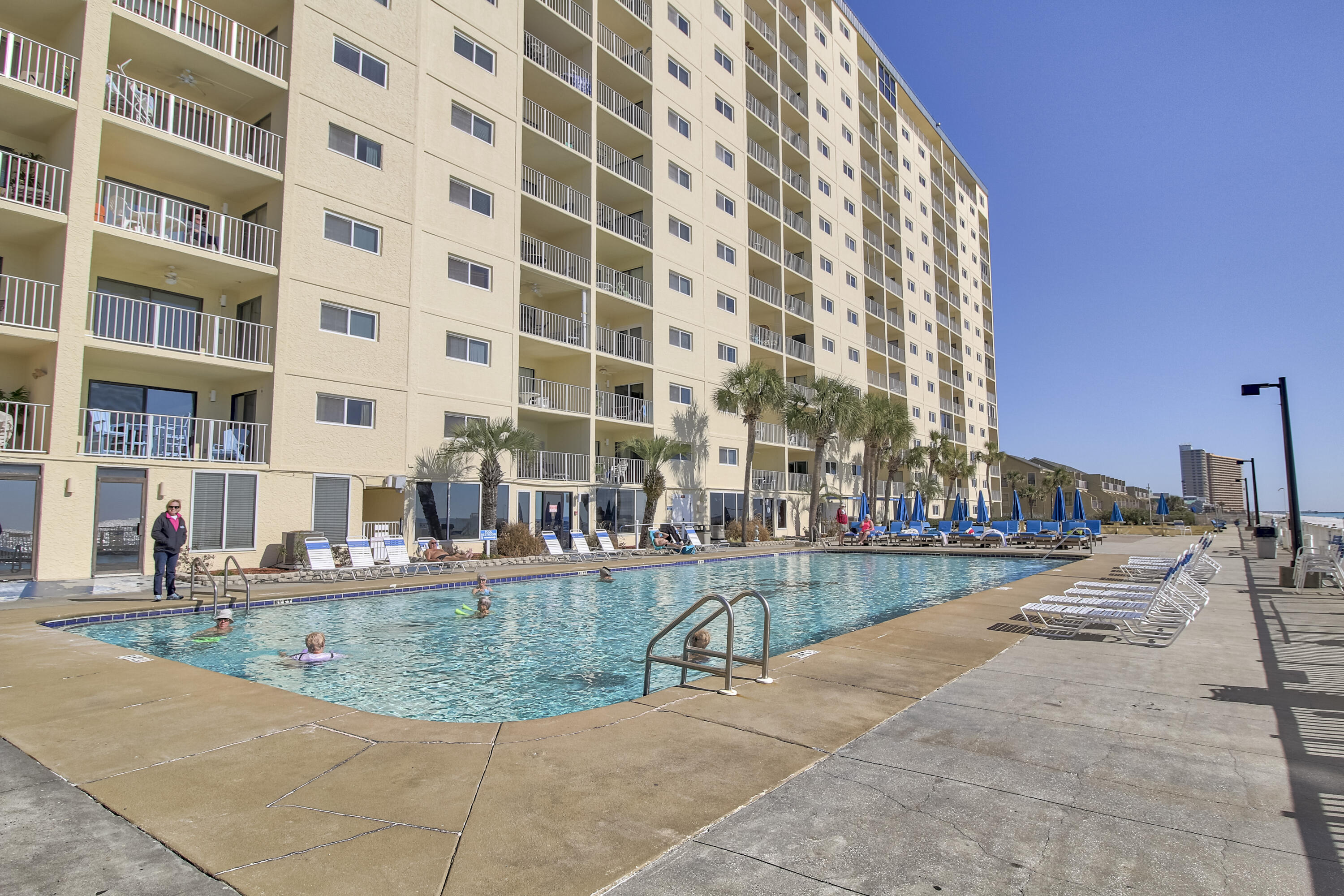 REGENCY TOWERS CONDO - Residential